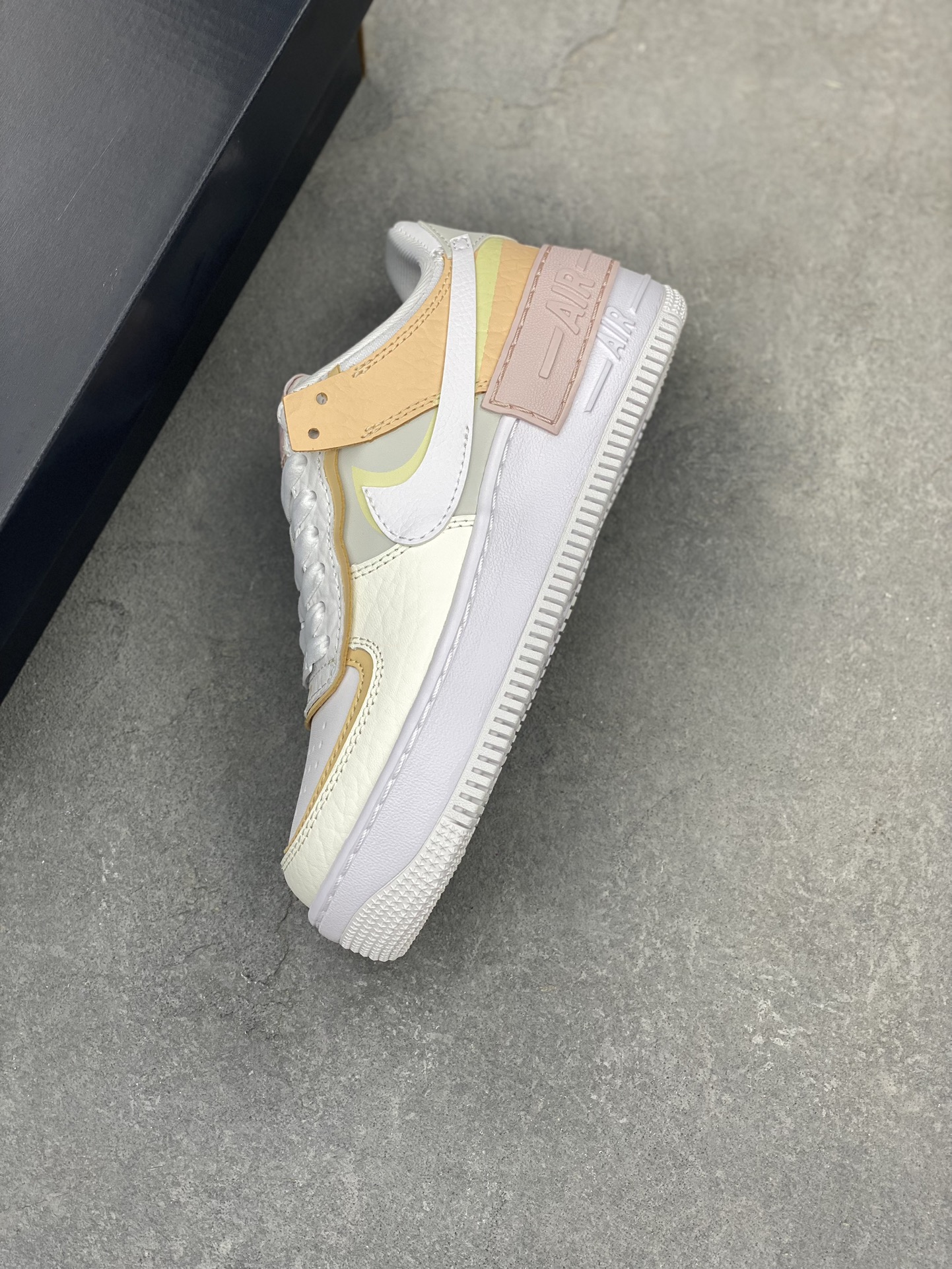 Nike Air Force 1 Shadow Macaron Color Lightweight Low-Top Sneakers 8 i1722625318 2960 0