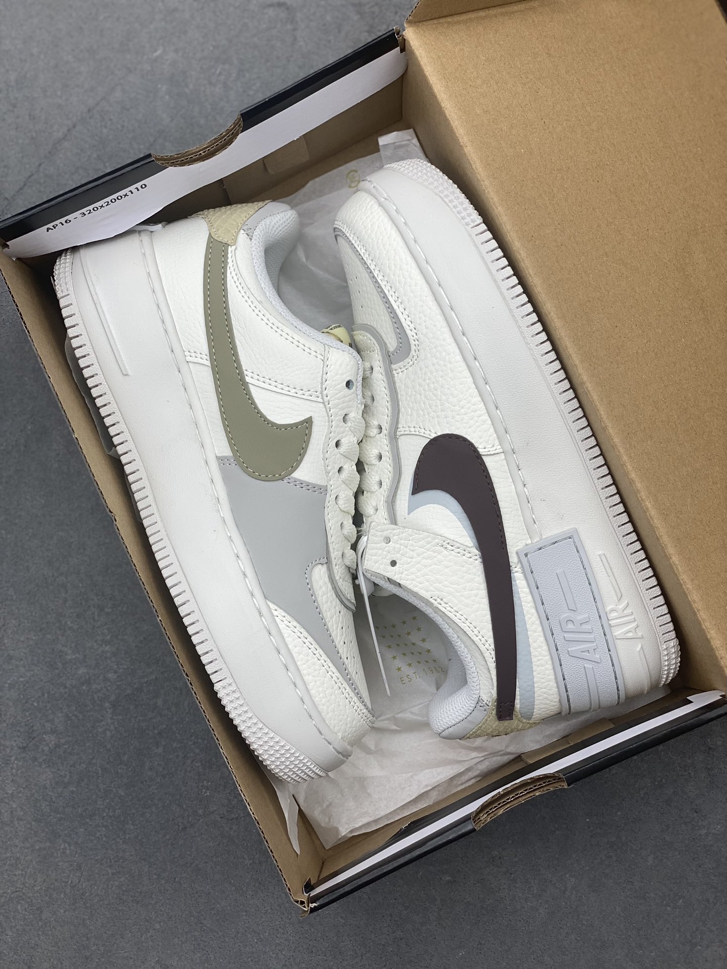 Nike Air Force 1 Shadow Women's Shoes FD0804-100 Low-Top Sneakers 9 i1722707872 8548 6