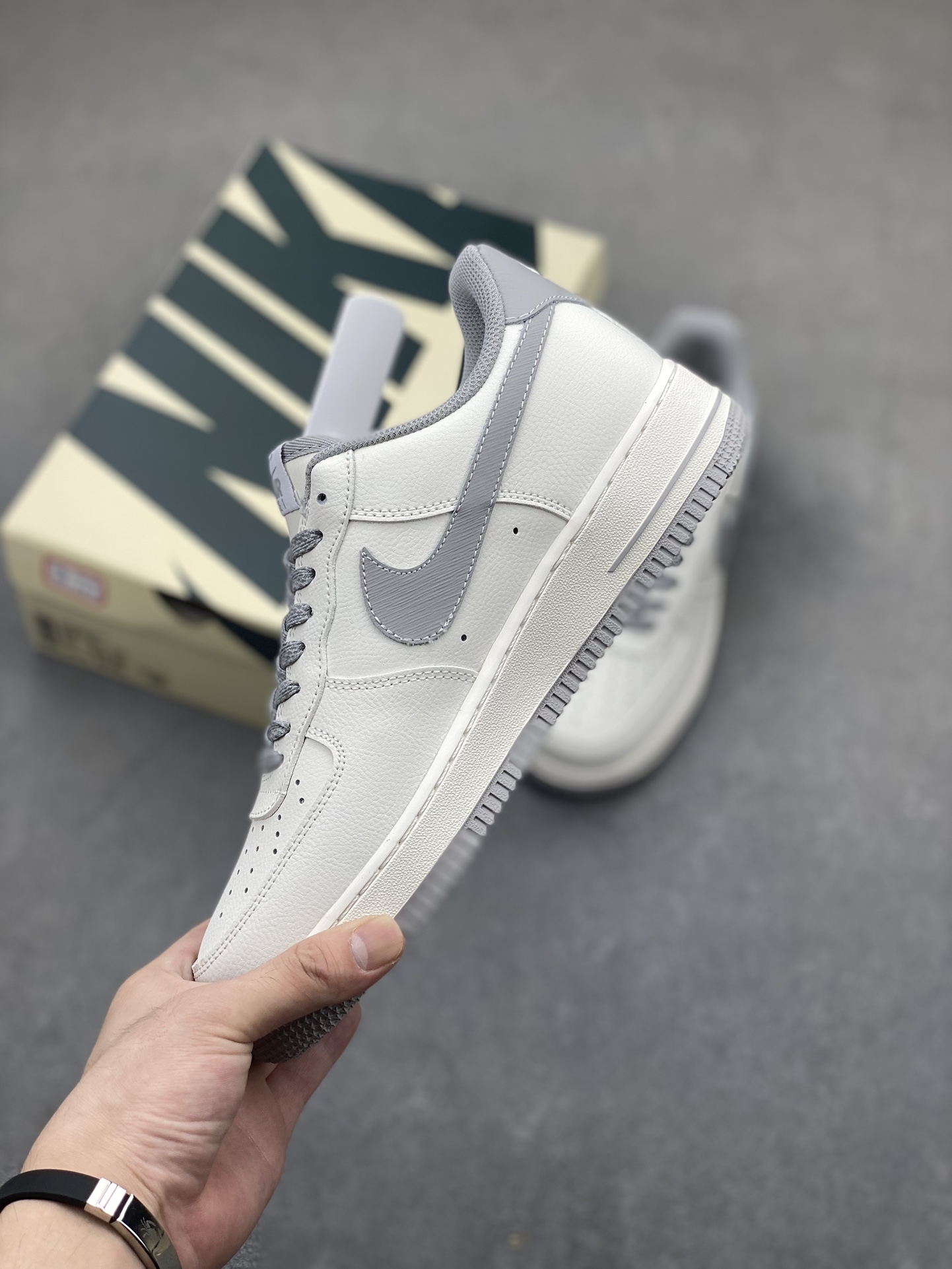 Nike Air Force 1 '07 Low We11done - Limited Edition Sneakers 4 i1722708037 4349 7