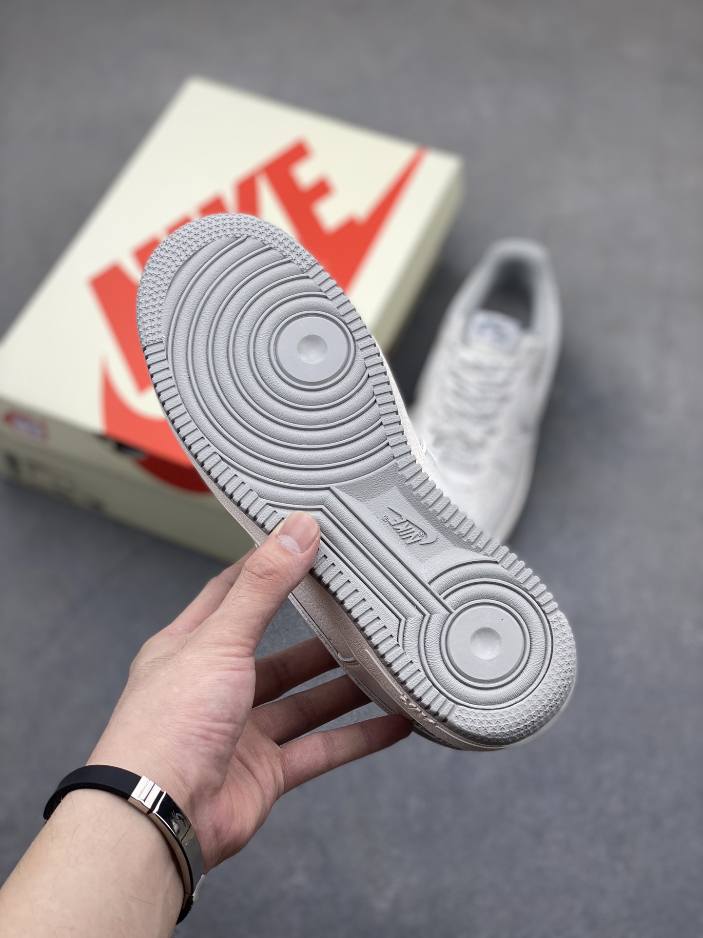 Stussy x Nike Air Force 1 Low 'Stussy' Cream Reflective Sneakers 7 i1722708132 6492 3