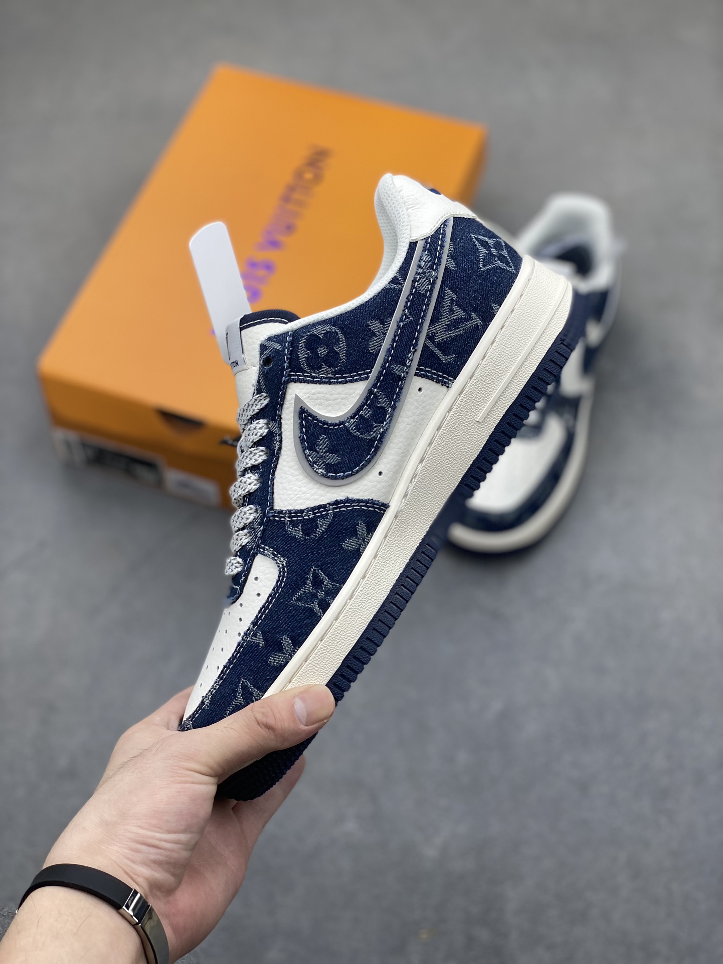Nike Air Force 1 '07 Low Louis Vuitton Collab Deep Blue - Limited Edition 4 i1722708183 6649 6