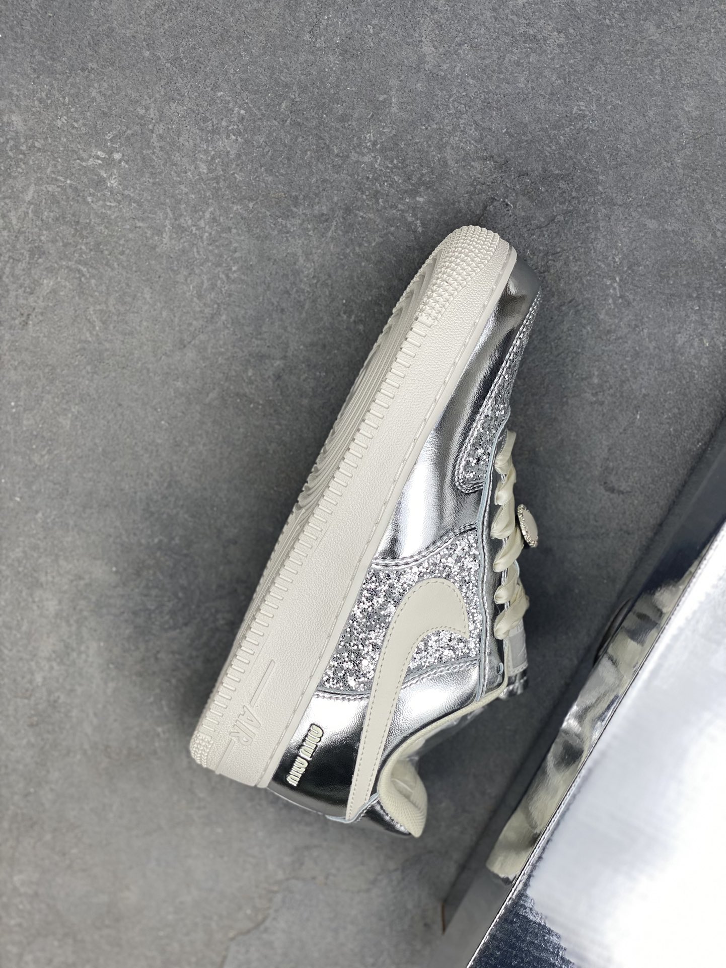 Nike Air Force 1 '07 Low "Time Imprint" Silver Glitter Casual Sneakers 8 i1722790242 4821 8