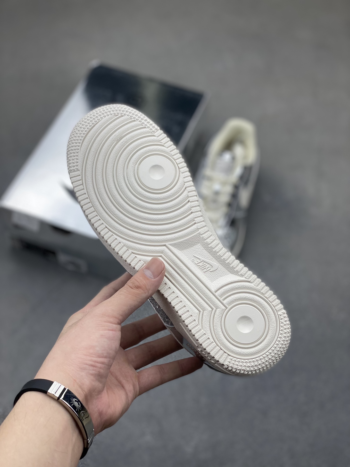 Nike Air Force 1 '07 Low "Time Imprint" Silver Glitter Casual Sneakers 7 i1722790242 7461 4