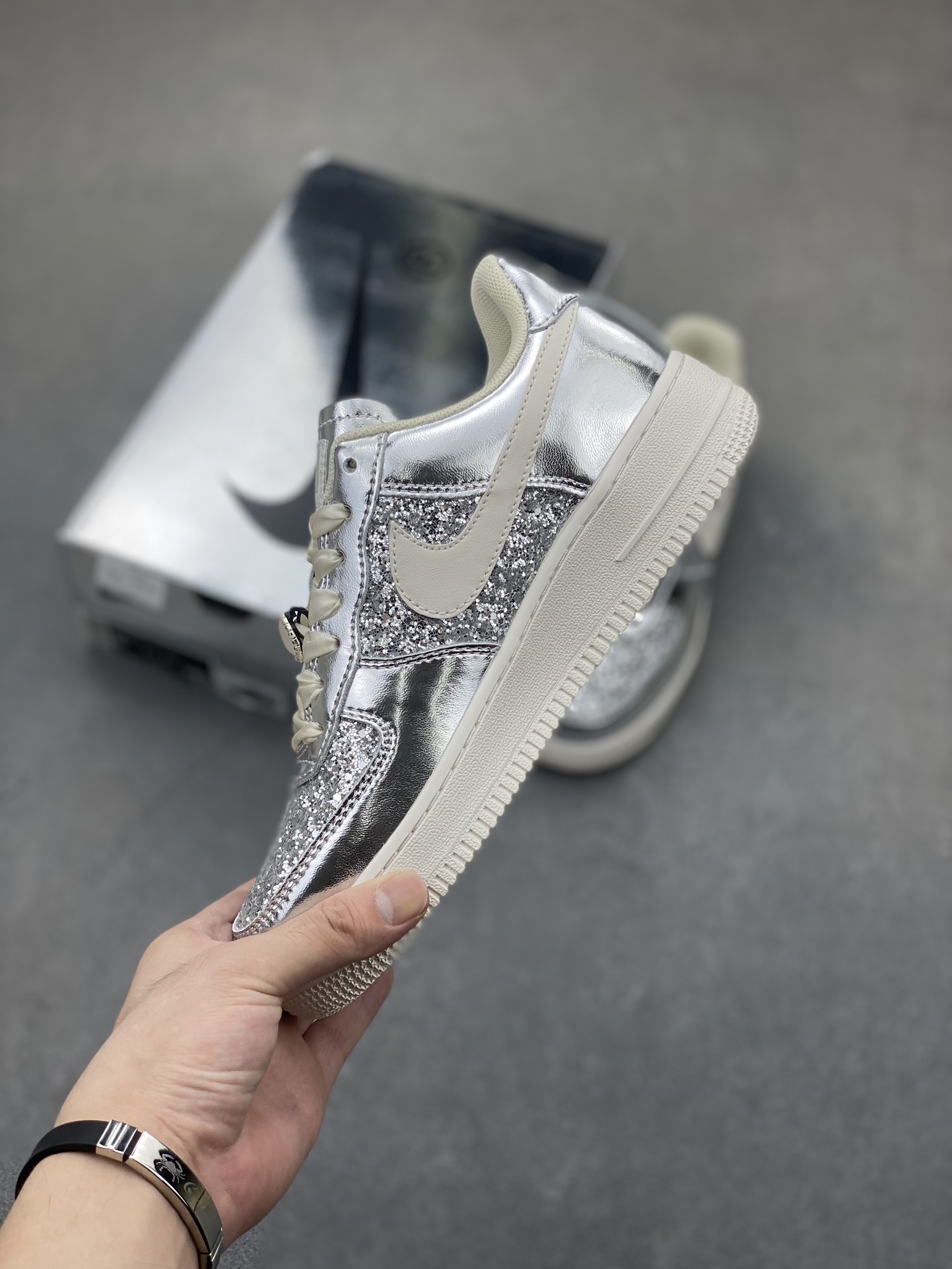 Nike Air Force 1 '07 Low "Time Imprint" Silver Glitter Casual Sneakers 4 i1722790242 8758 5