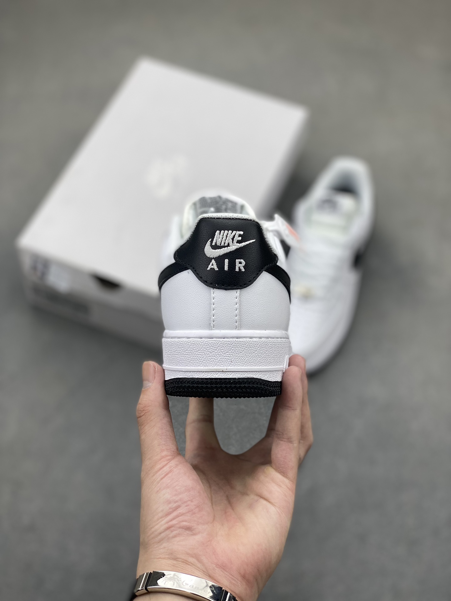 Nike Air Force 1 Low: Versatile & Stylish Sneakers for Everyday Wear 5 i1722790301 5058 0