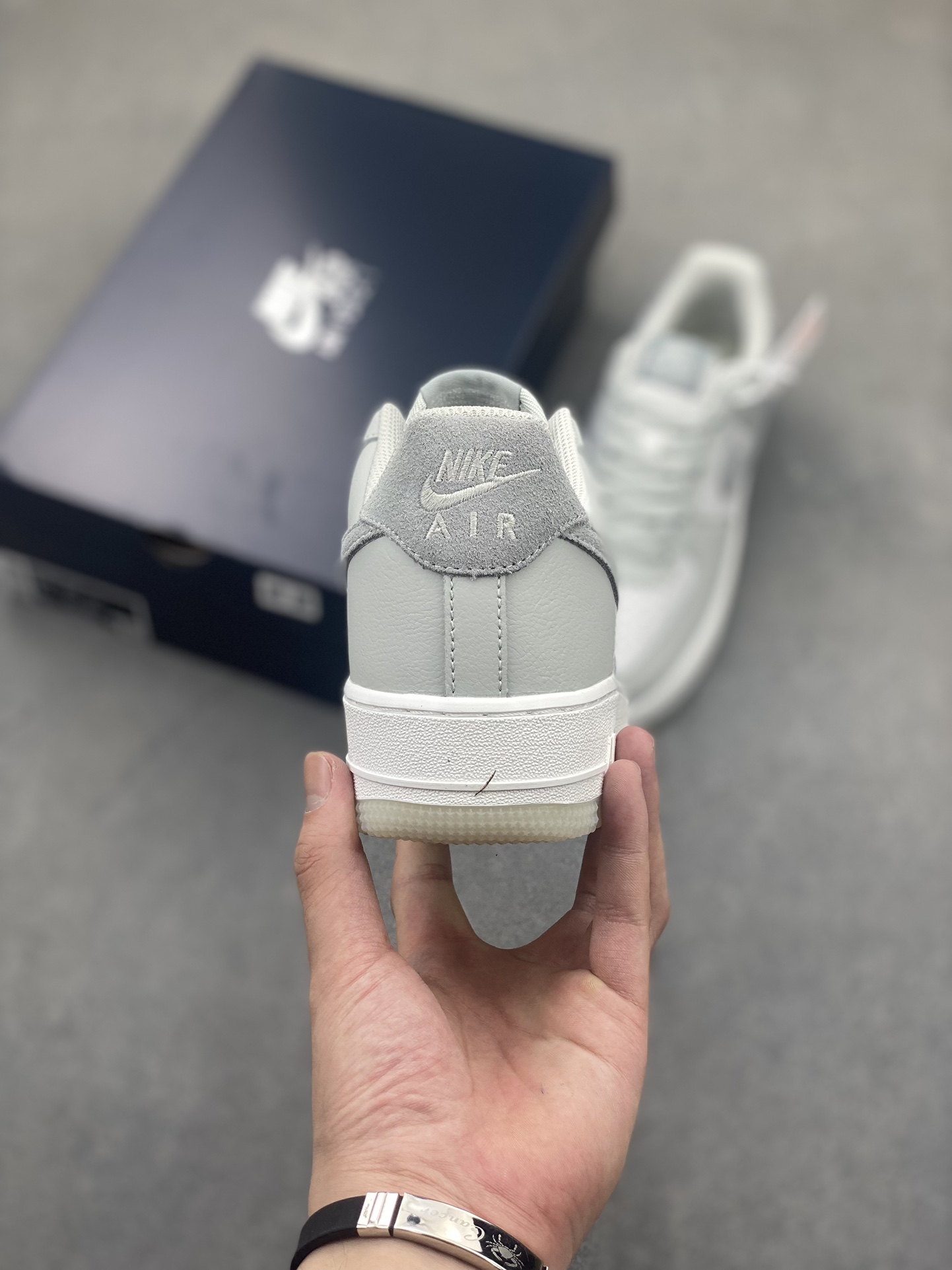 Nike Air Force 1 Low '07 Grey/White Classic Sneakers (FJ4170-003) 5 i1722885706 3254 4
