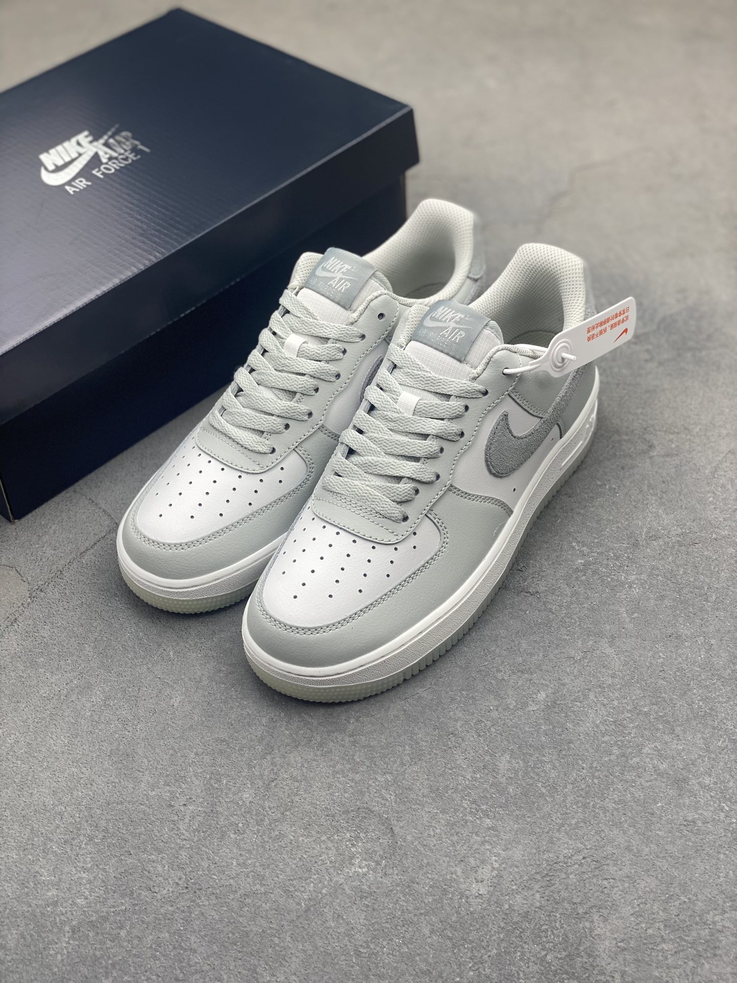 Nike Air Force 1 Low '07 Grey/White Classic Sneakers (FJ4170-003) 9 i1722885706 5553 1