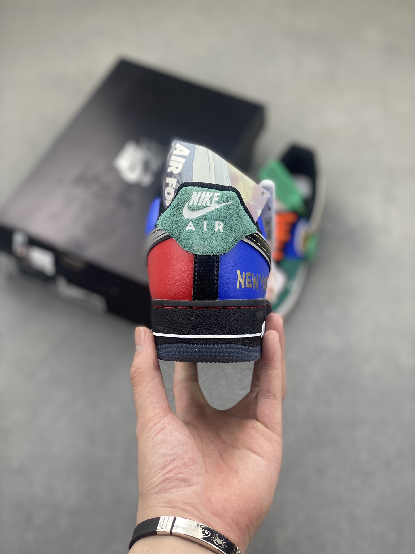 Nike Air Force 1 Low "What The NYC" Sneakers - Limited Edition 5 i1722885817 2931 2
