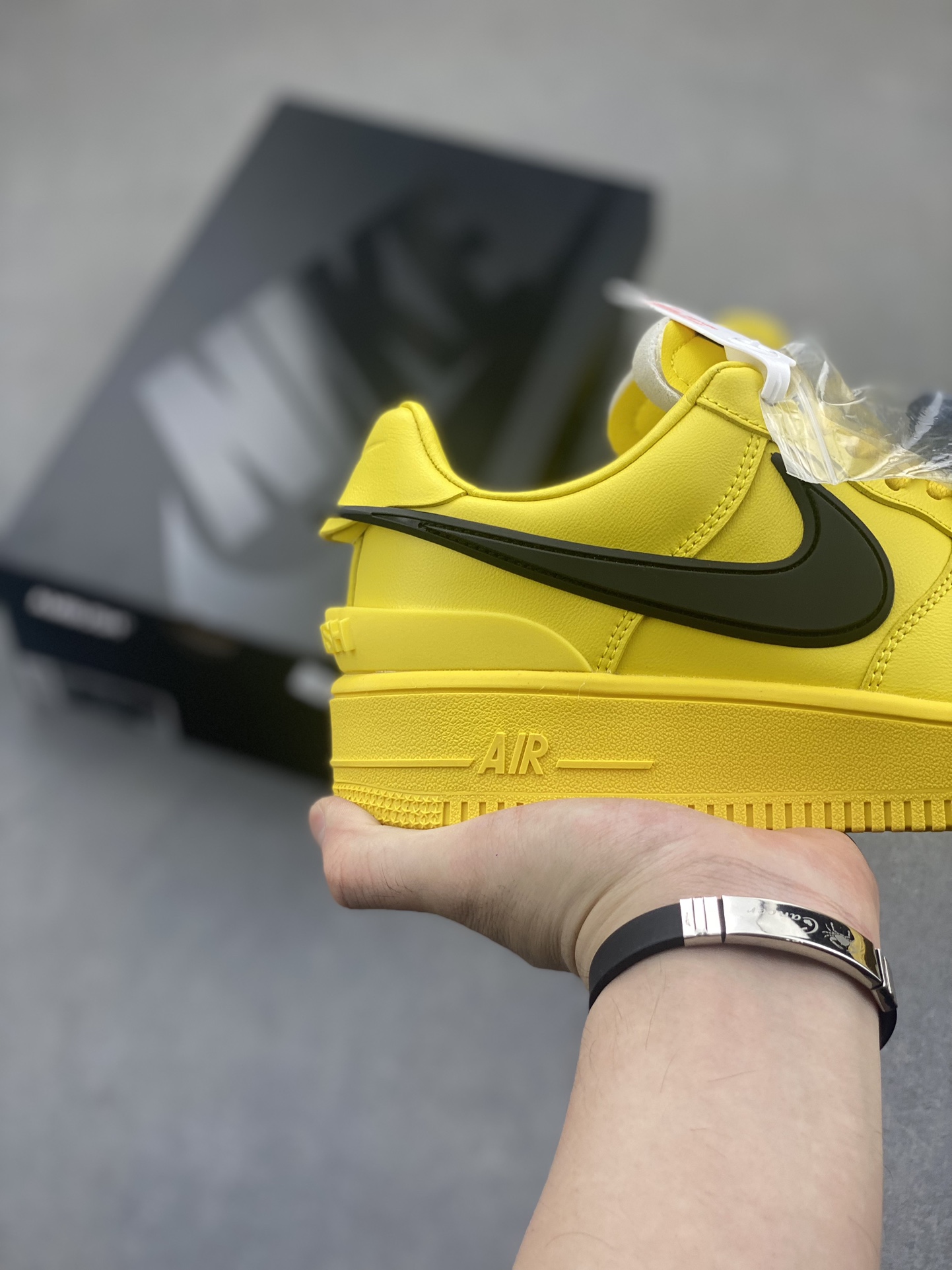 Nike x Ambush Air Force 1 Low DV3464-600 Yellow Black Sneakers 6 i1722885961 8053 2