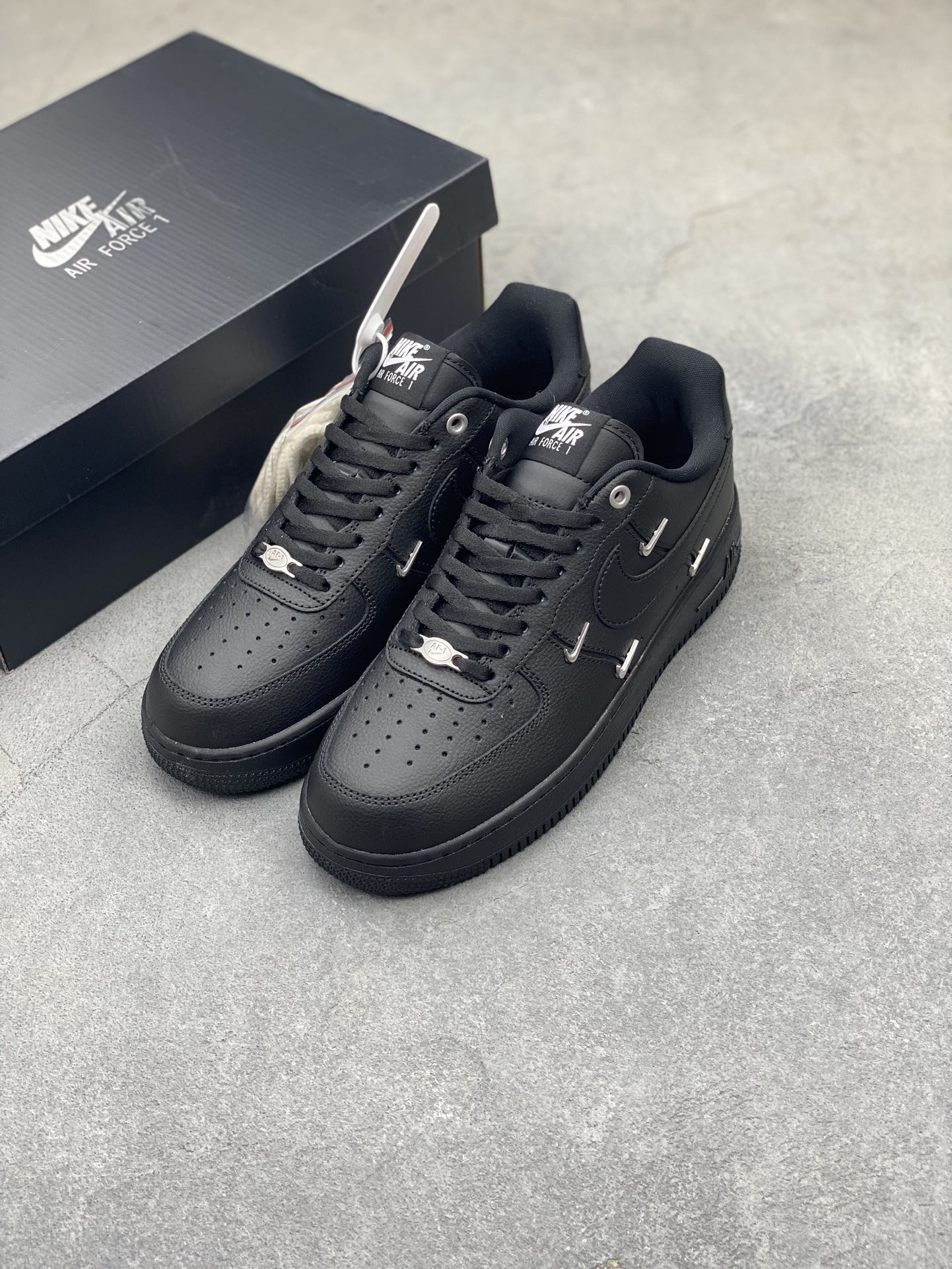 Nike Air Force 1 Low '07 Black - Original Last, Honeycomb Cushion 9 i1722968405 7563 6