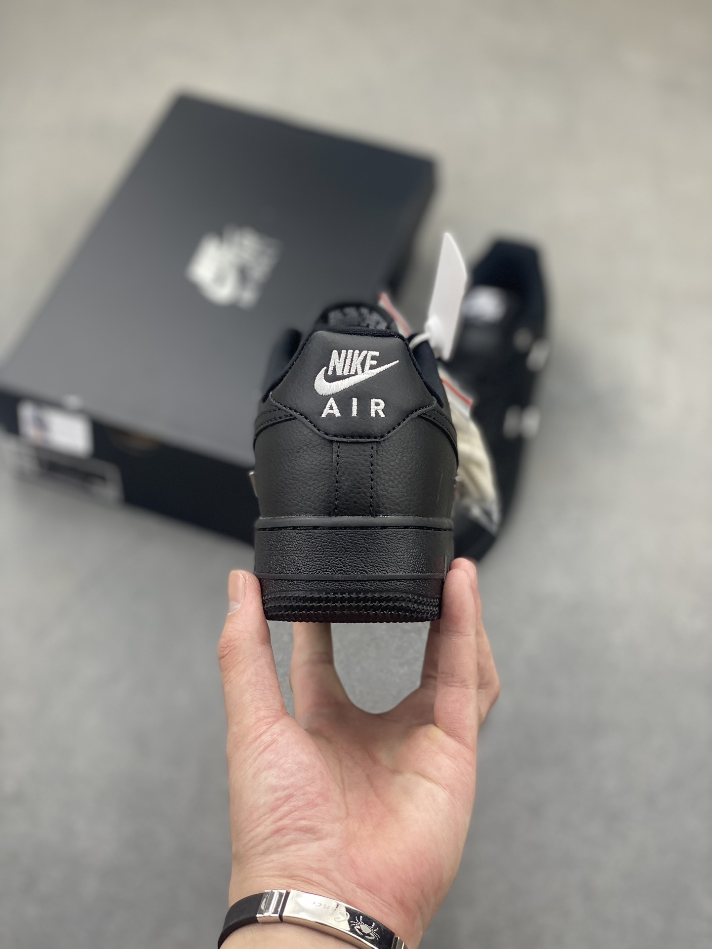 Nike Air Force 1 Low '07 Black - Original Last, Honeycomb Cushion 5 i1722968405 9280 2