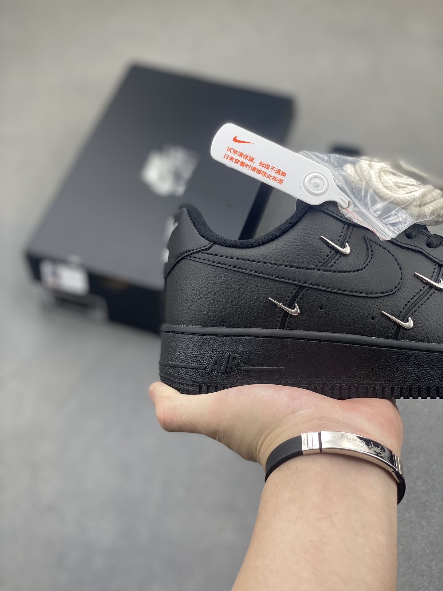 Nike Air Force 1 Low '07 Black - Original Last, Honeycomb Cushion 6 i1722968405 9511 3