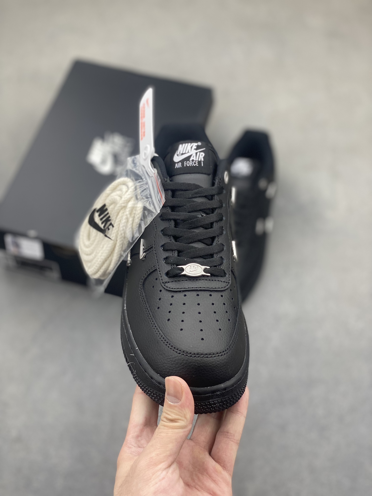 Nike Air Force 1 Low '07 Black - Original Last, Honeycomb Cushion 3 i1722968405 9728 4