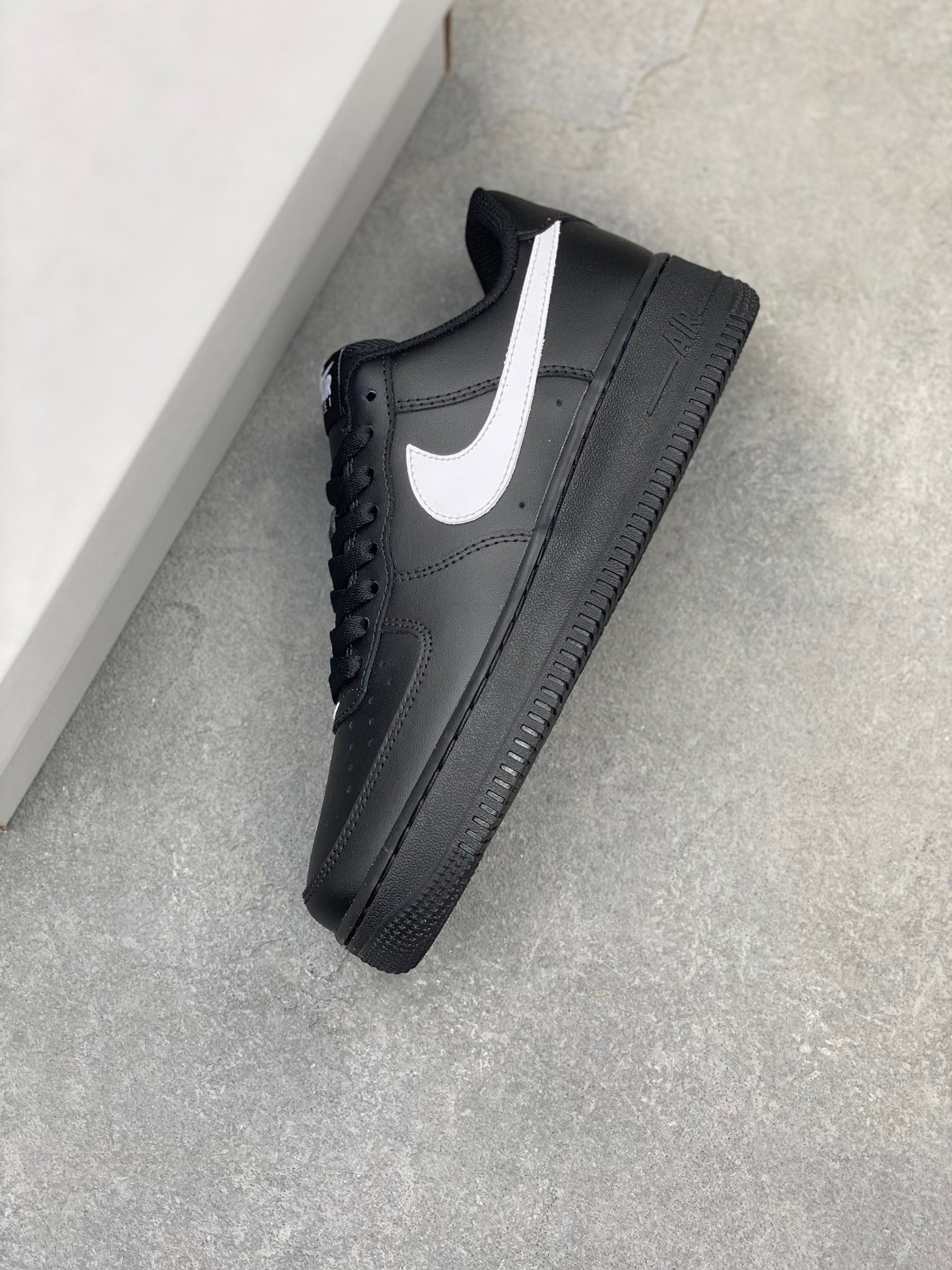 Nike Air Force 1 Low Black and White Leather Sneakers FZ0627-010 8 i1722968625 2043 0