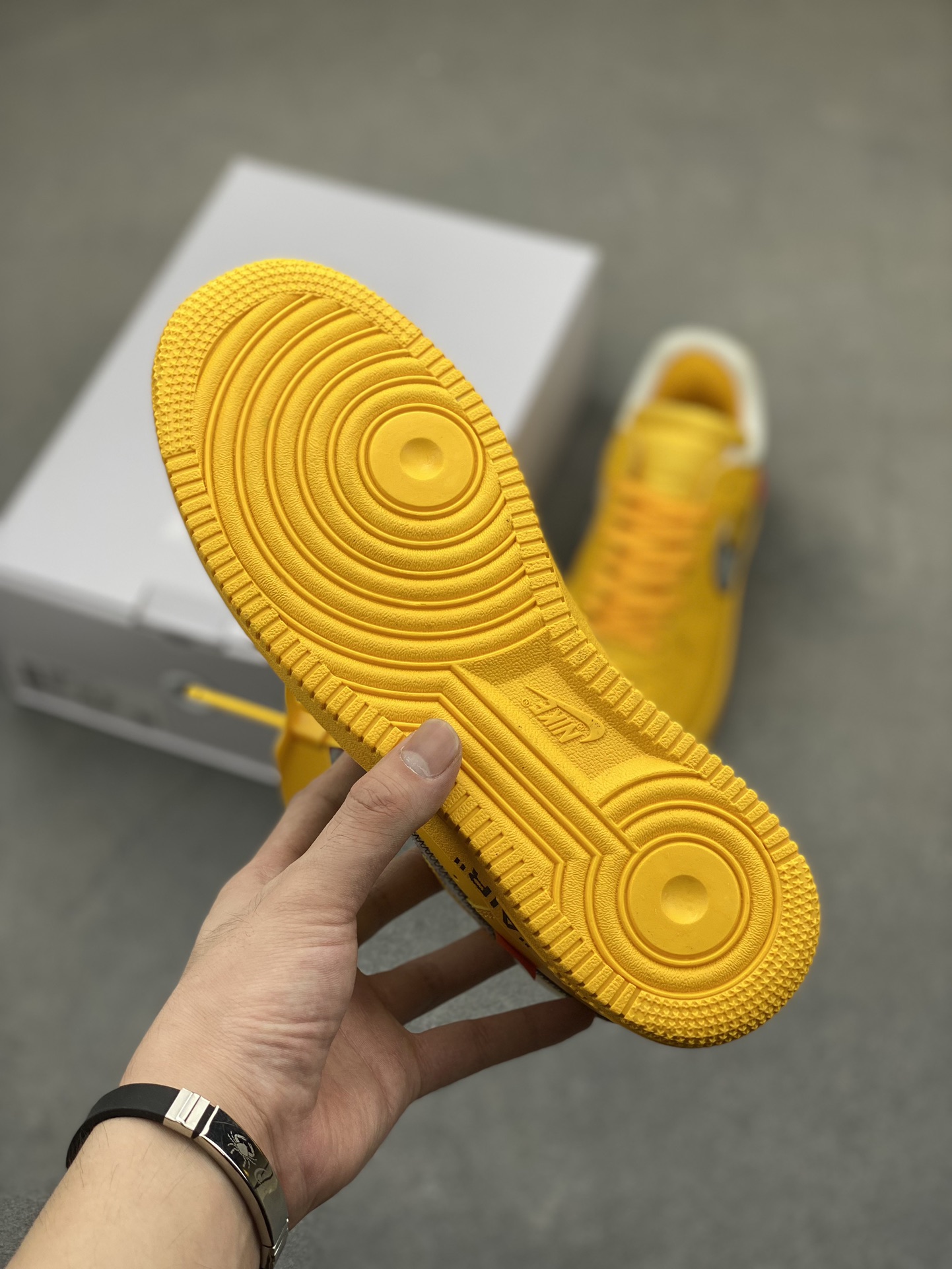 Nike Air Force 1 Low 07 x Off-White Virgil Yellow Sneakers 7 i1723048175 9792 5