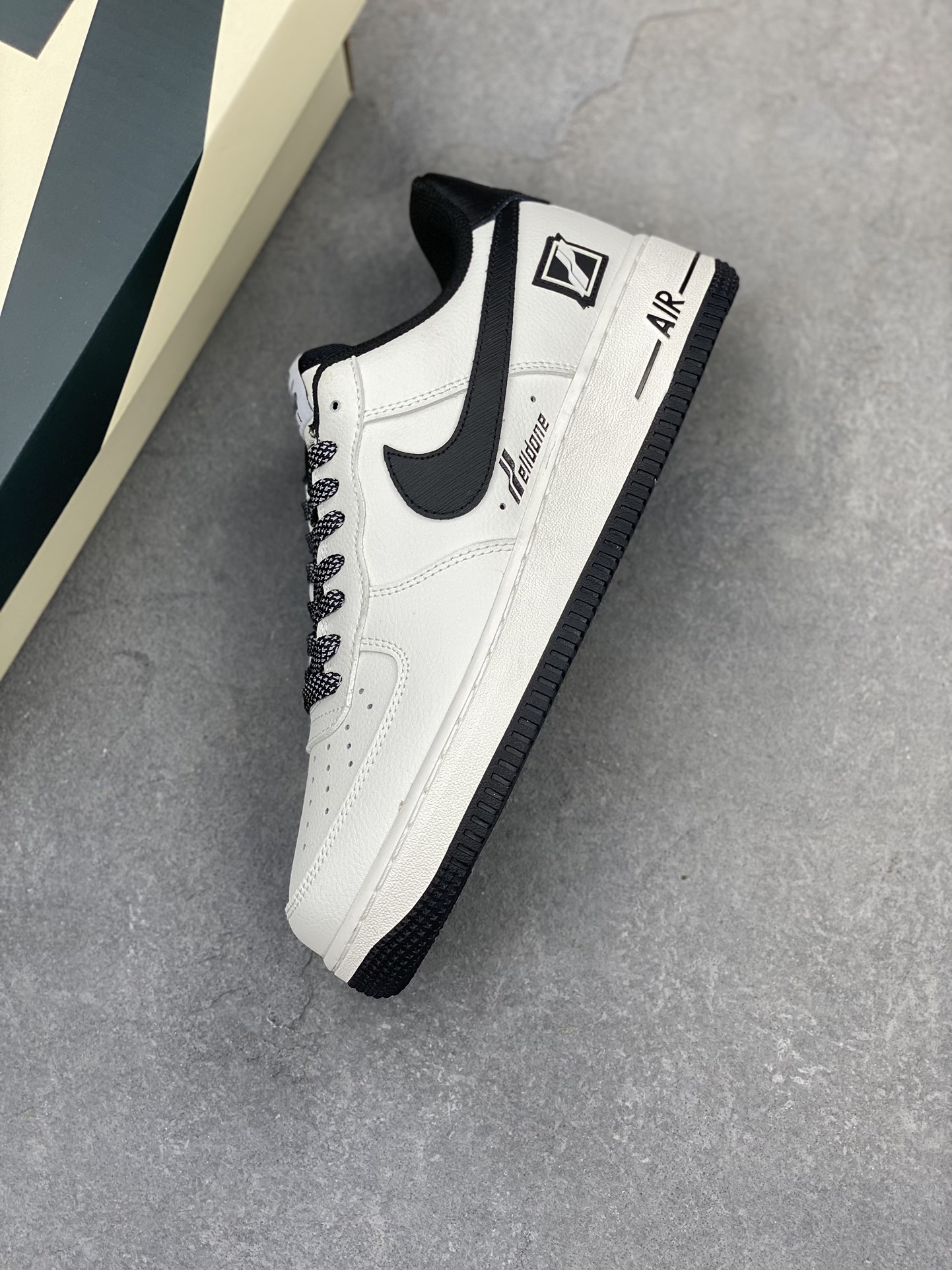 Nike Air Force 1 '07 Low Casual Sneakers - Timeless Style & Comfort 8 i1723048597 2051 0