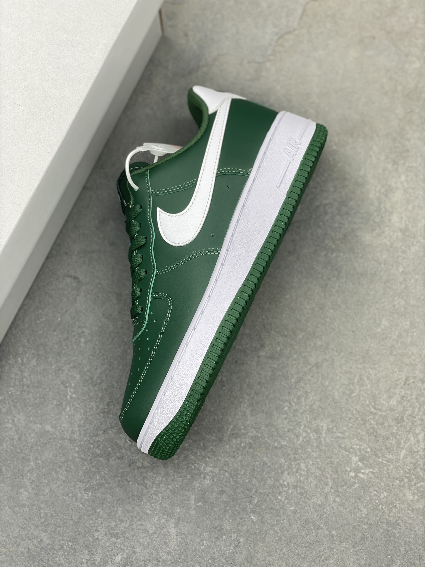 Nike Air Force 1 '07 Low FJ4146-300 Casual Sneakers - Forest Green/White 8 i1723317449 263 5