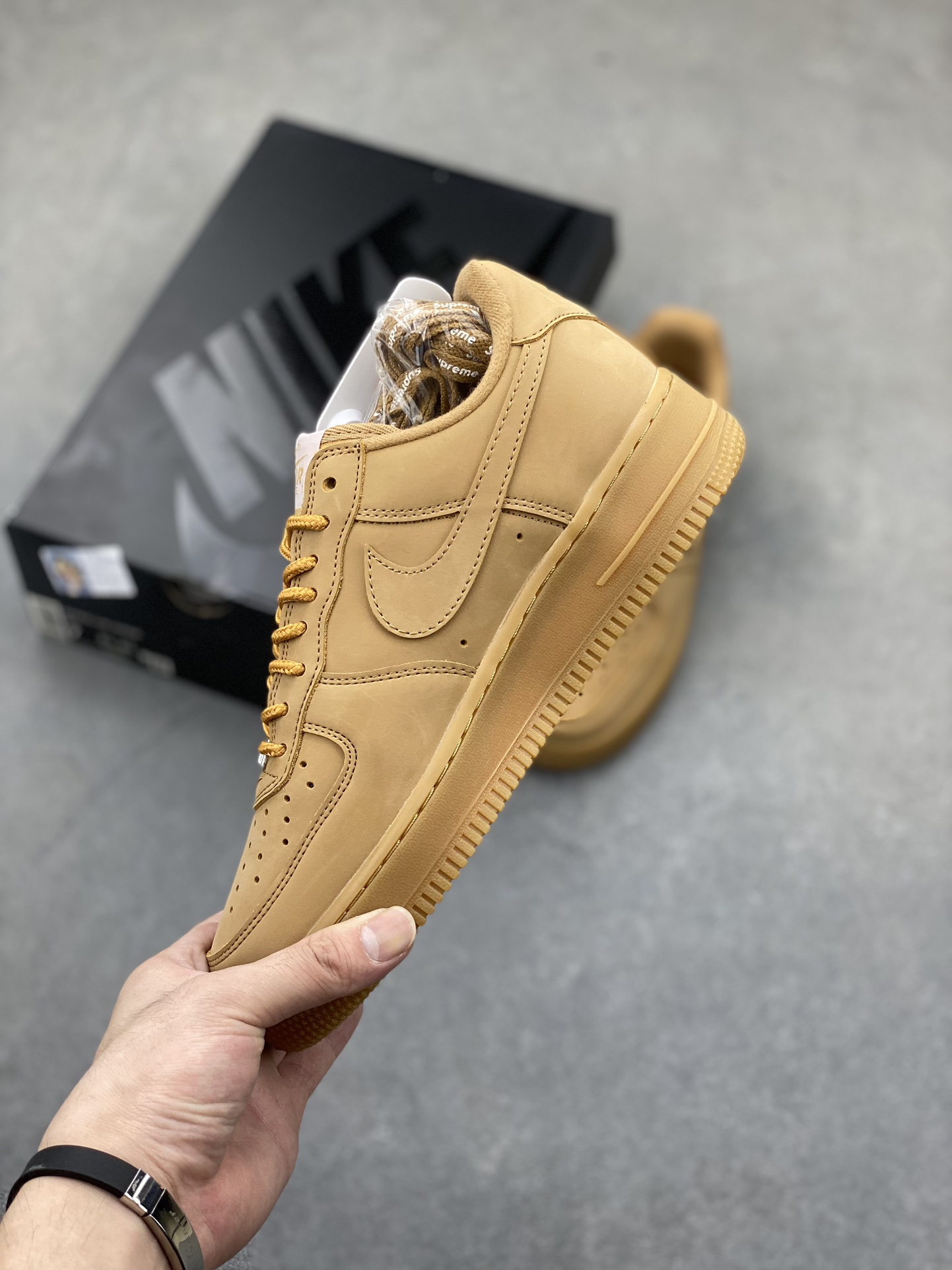 Supreme x Nike Air Force 1 Low Flax Wheat DN1555-200 Sneakers 4 i1723490306 4408 5