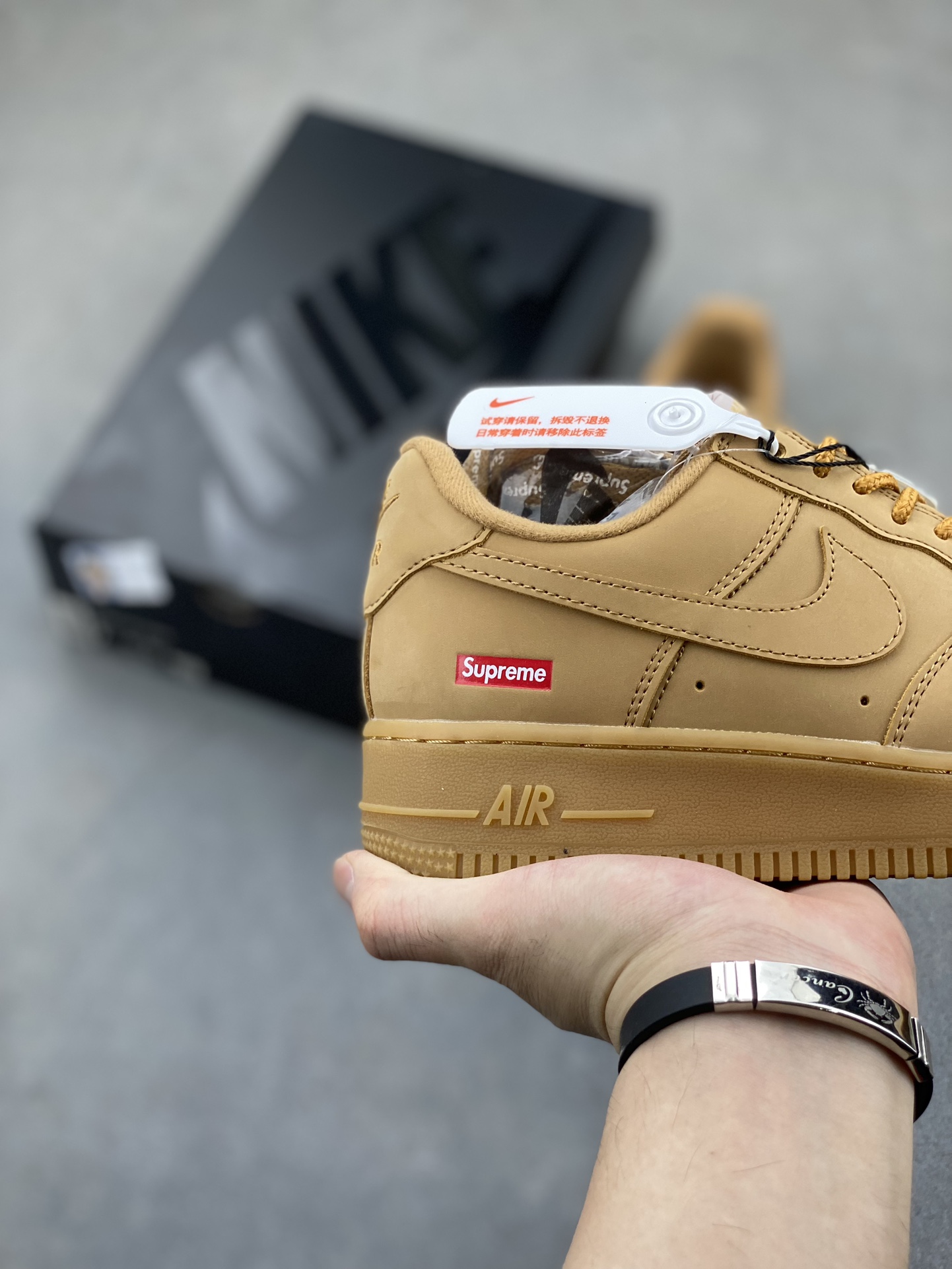 Supreme x Nike Air Force 1 Low Flax Wheat DN1555-200 Sneakers 6 i1723490306 5791 1