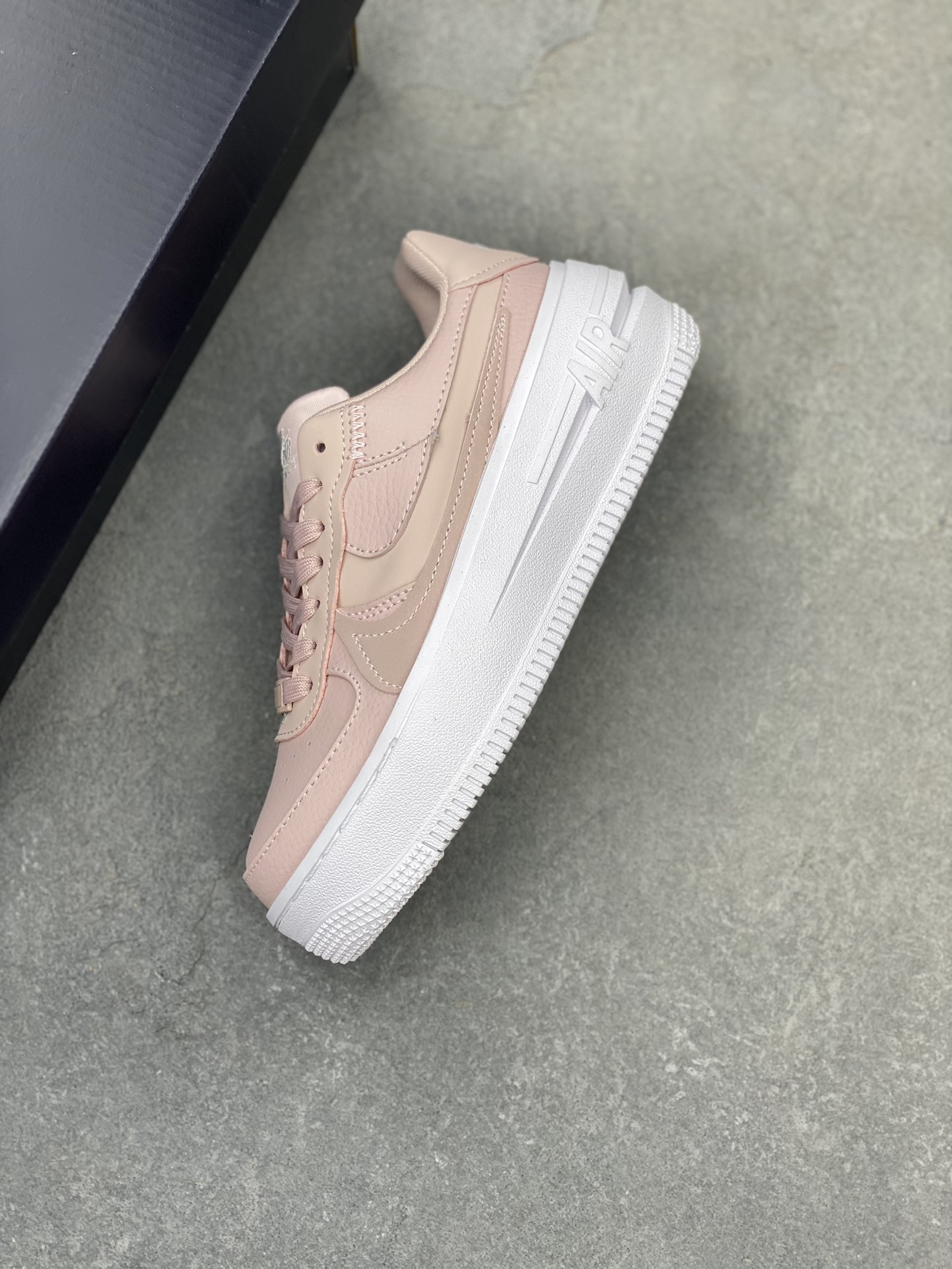 Nike Air Force 1 PLT.AF.ORM Triple White Low-Top Sneakers for Women 30 i1723577632 6994 5