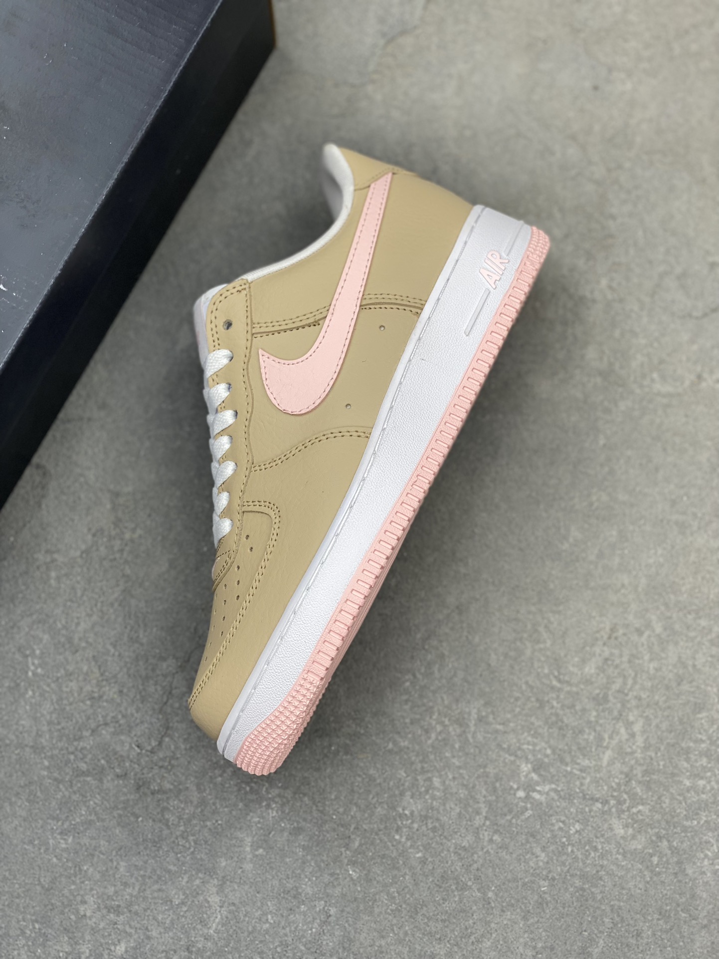Nike Air Force 1 Low Brown/Pink Women's Casual Sneakers - Style & Comfort 8 i1723837842 821 5
