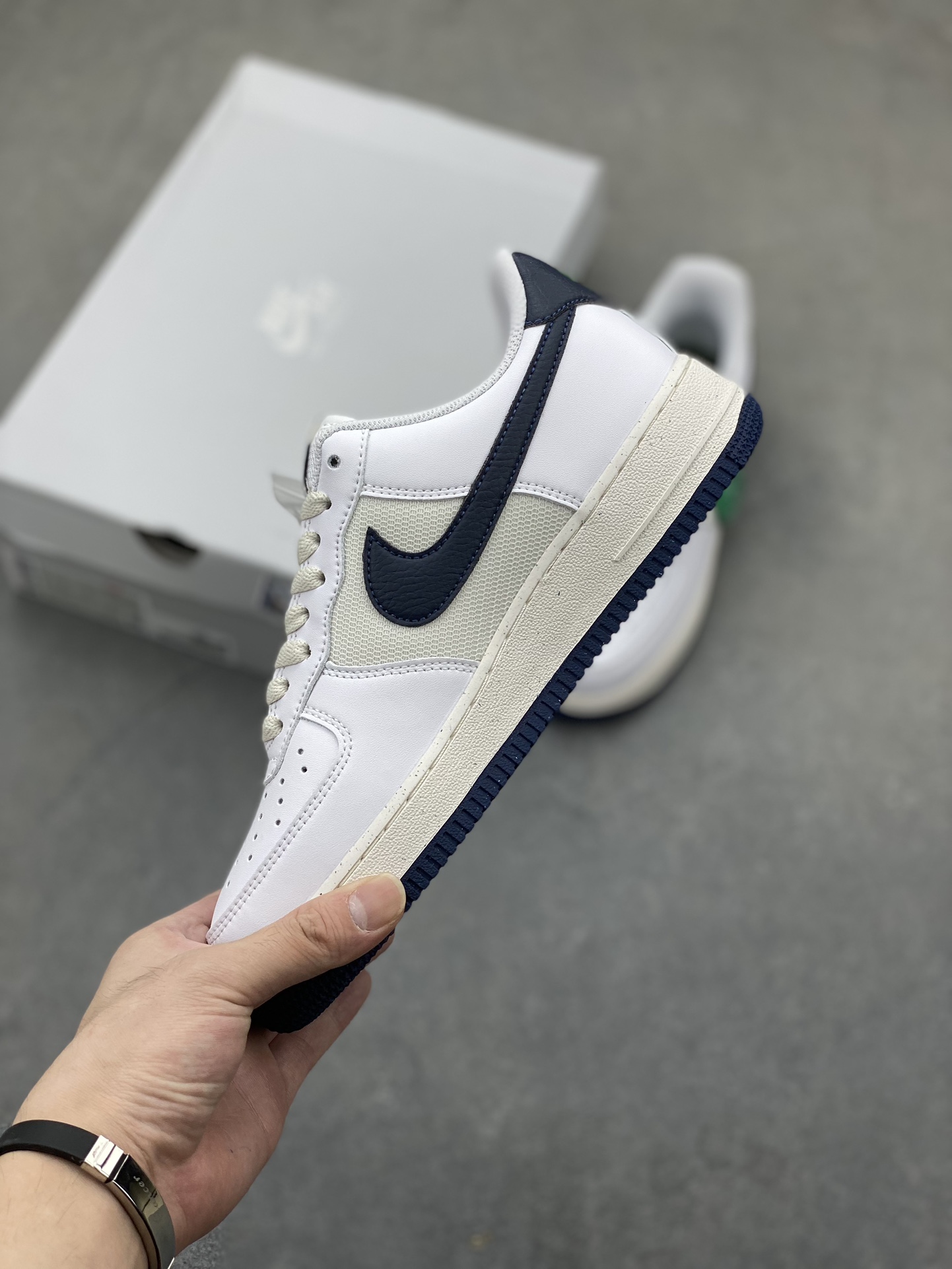 Nike Air Force 1 '07 Low Navy Sneakers - Classic Style, Modern Comfort 4 i1723838323 1515 1