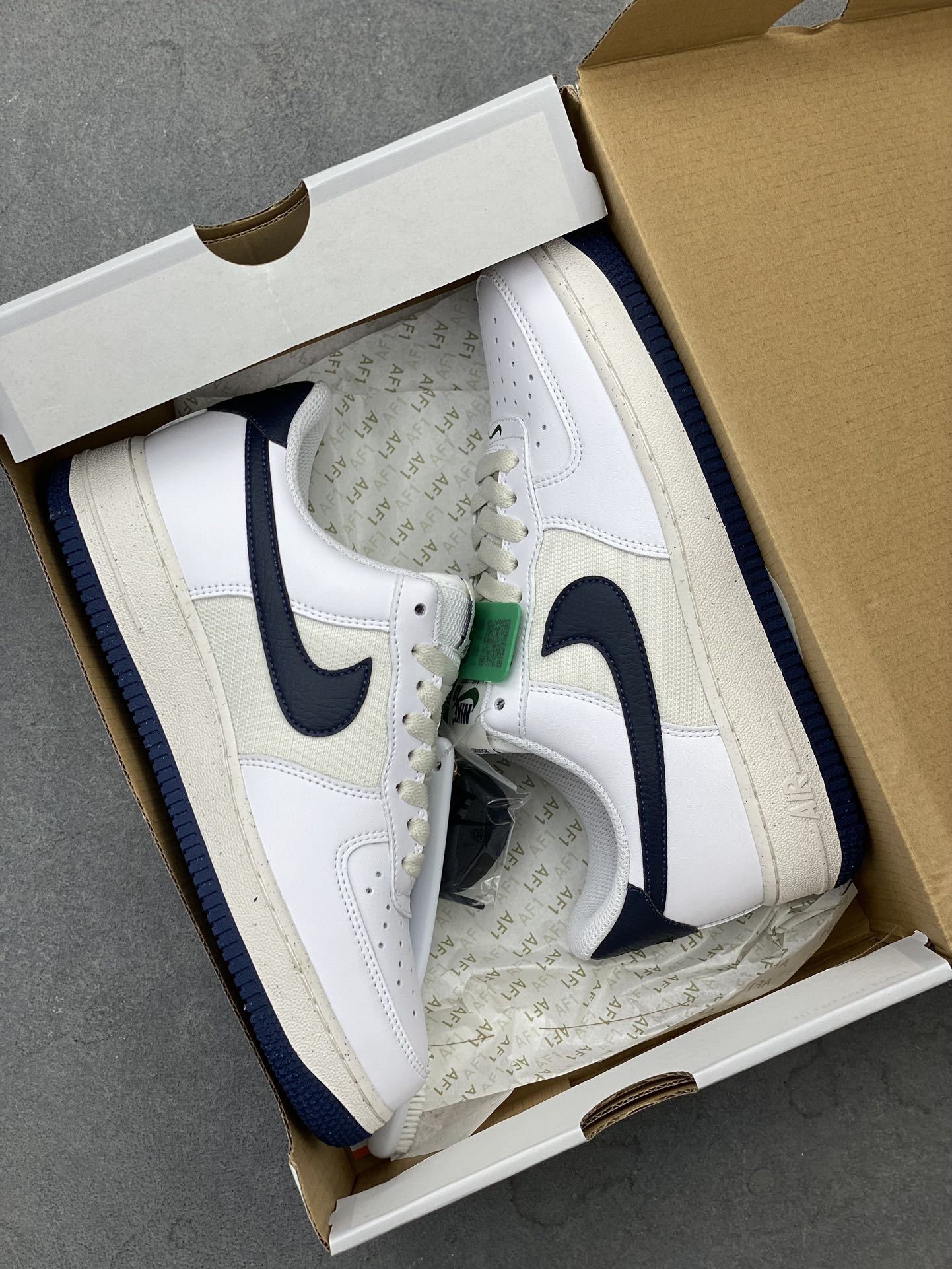 Nike Air Force 1 '07 Low Navy Sneakers - Classic Style, Modern Comfort 9 i1723838323 3772 2