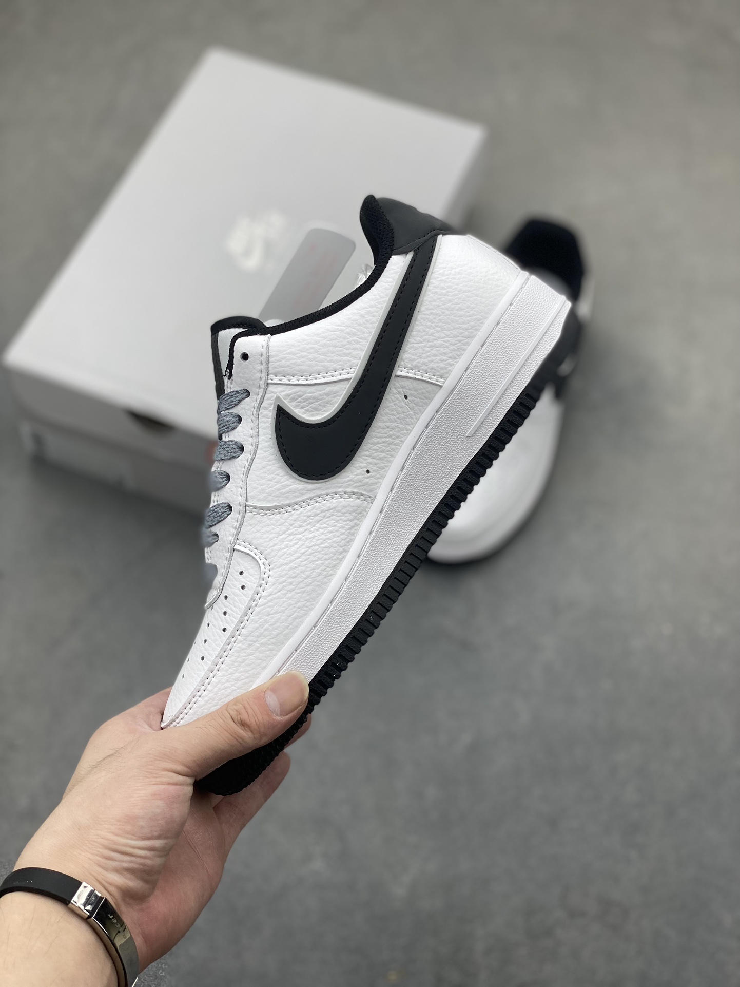 Nike Air Force 1 '07 White Black Sneaker - 3M Reflective, Full Air Cushion 17 i1724010686 574 0