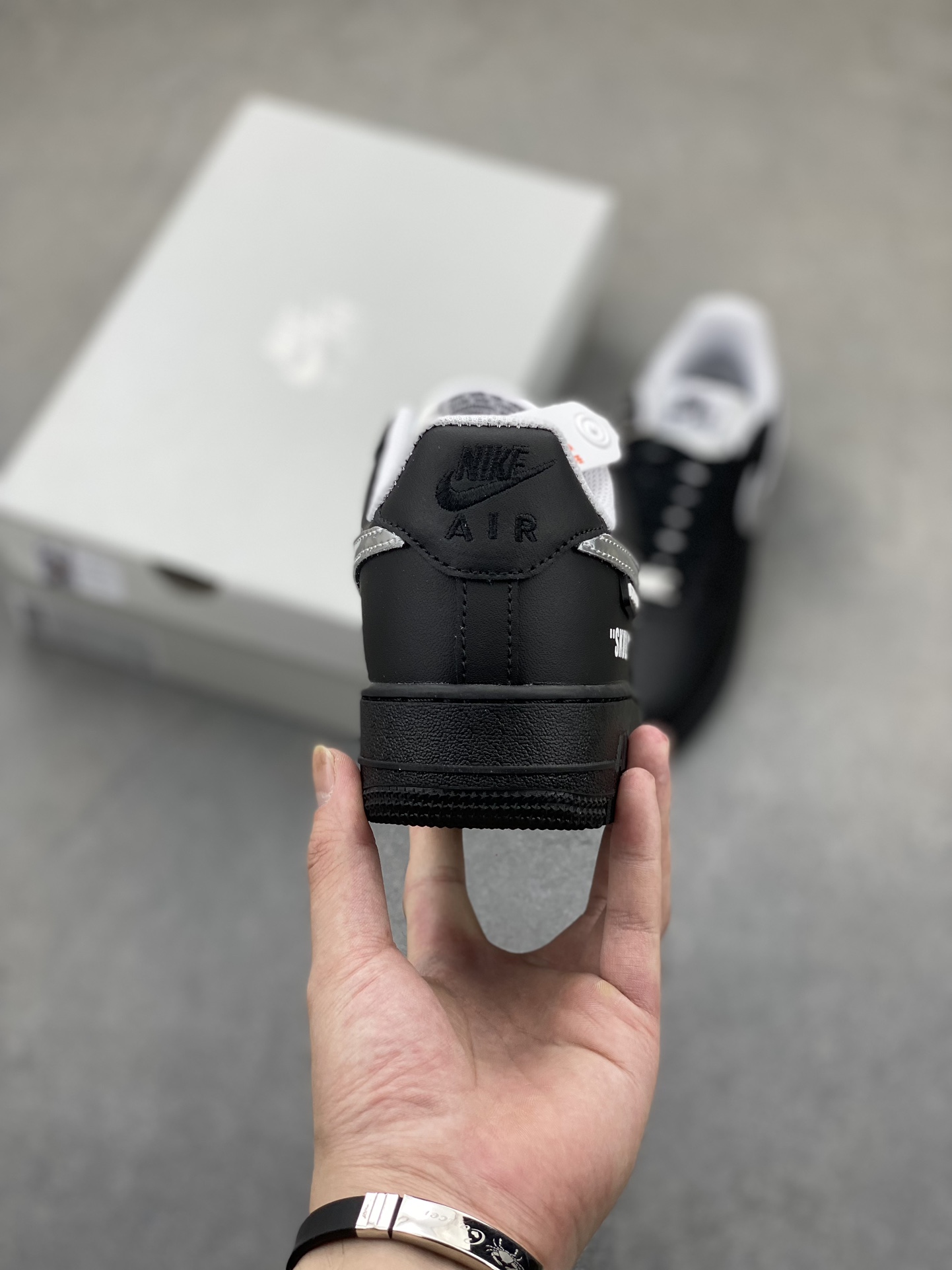 Nike Air Force 1 Low Black Silver: Original Quality and Comfort 18 i1724180581 896 7