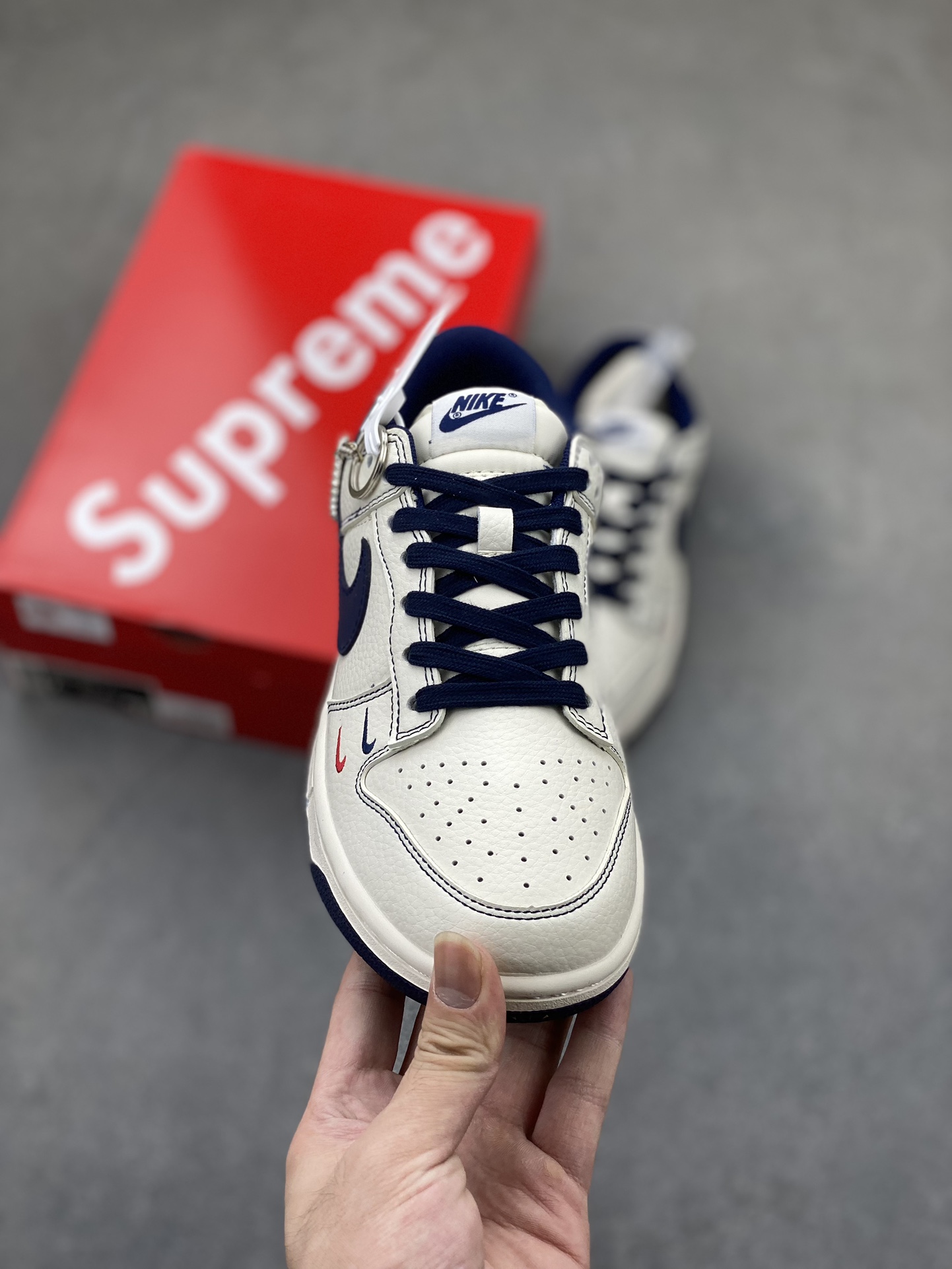 Nike SB Dunk Low Supreme Collab Cream/Navy Sneakers, Customized Design 2 i1724357181 7891 7