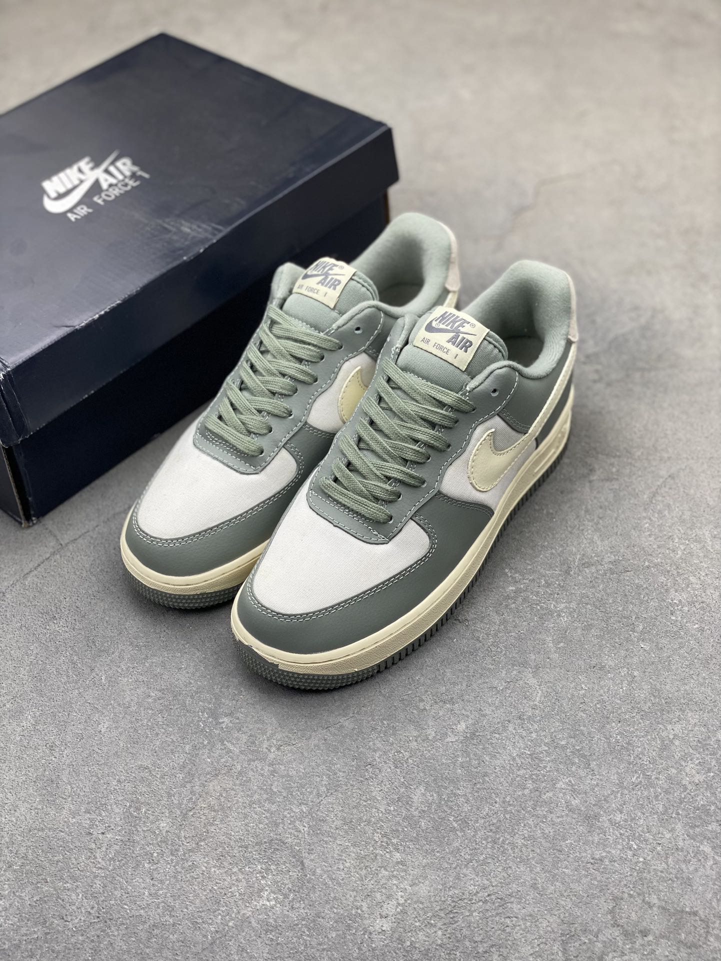 Nike Air Force 1 '07 Low: Iconic Style, Superior Comfort in Light Olive 9 i1724357463 5954 2