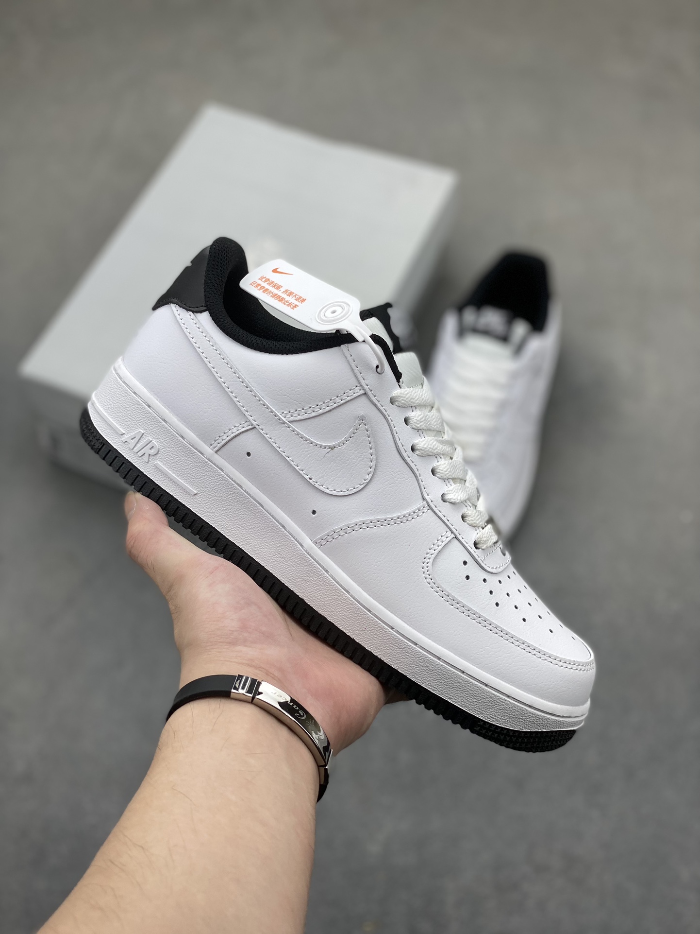 Nike Air Force 1 '07 Low: Iconic Style, Supreme Comfort, and Lasting Durability 2 i1724357540 3239 0