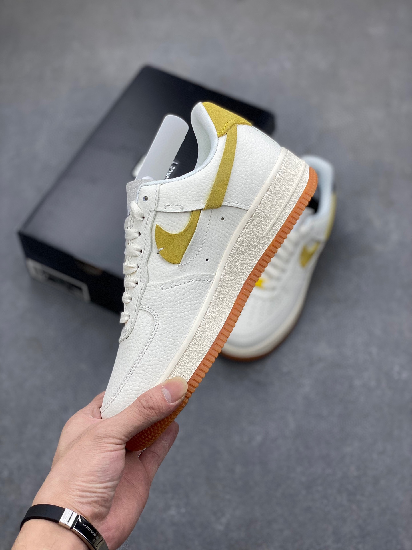 Nike Air Force 1 '07 Low Sneakers - Casual Shoes, Comfortable Air Cushion 4 i1724357849 418 6