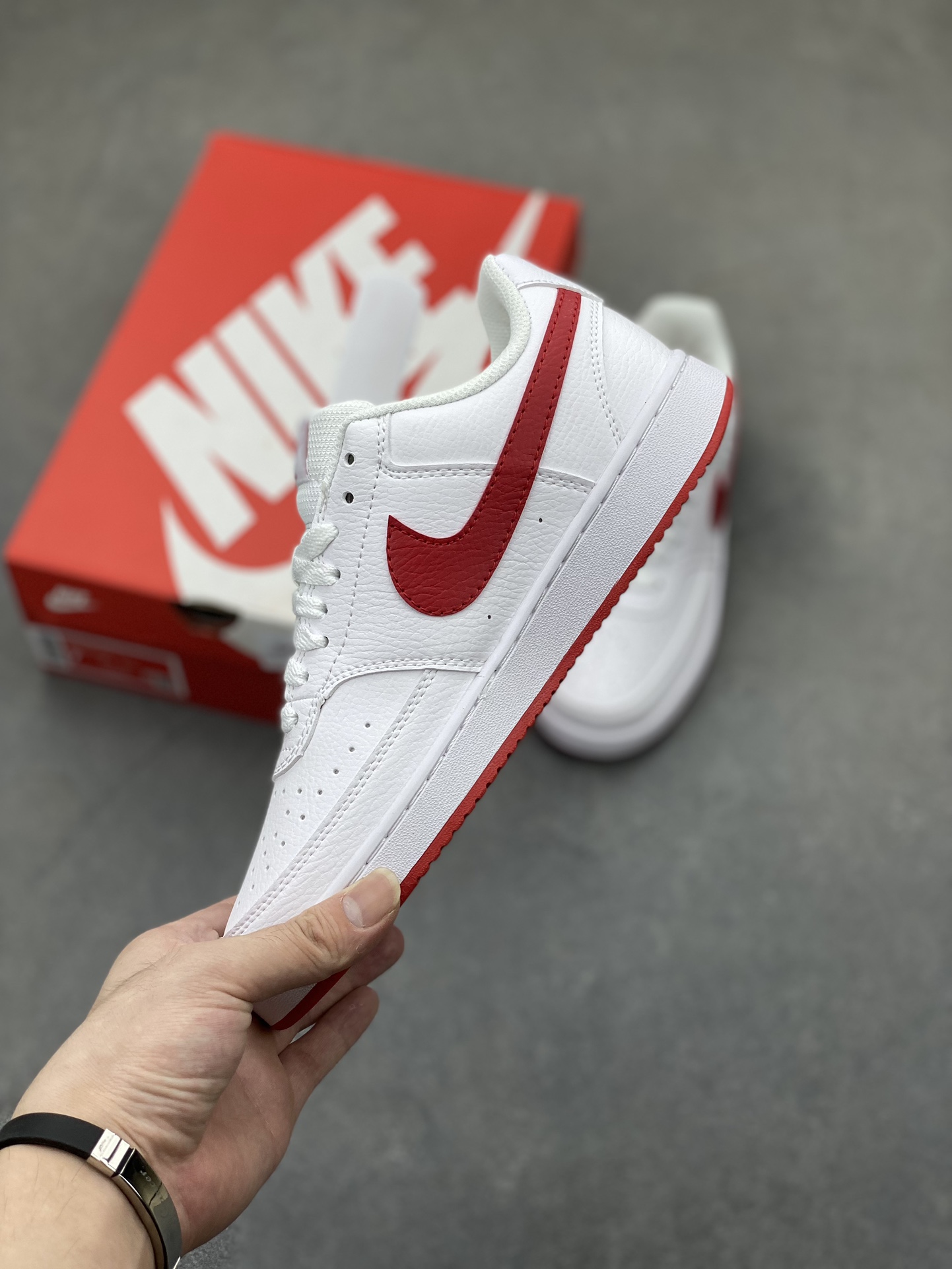Nike Air Force 1 '07: Low-Top, Casual Sneakers for Men & Women - Classic Style 4 i1724443477 7673 0