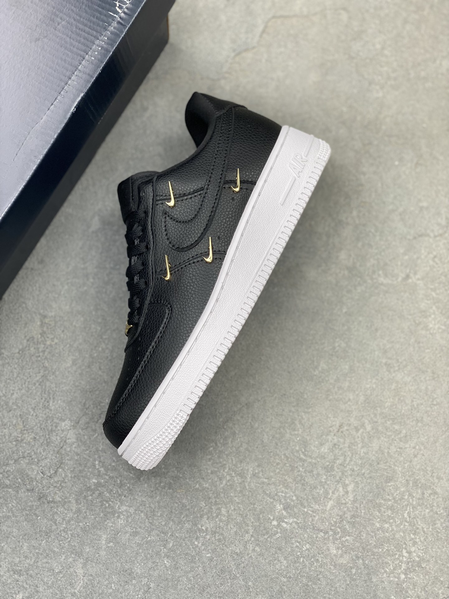 Nike Air Force 1 Low 'Black Gold Hook' Casual Shoes CT1990-001 8 i1724531914 6379 5