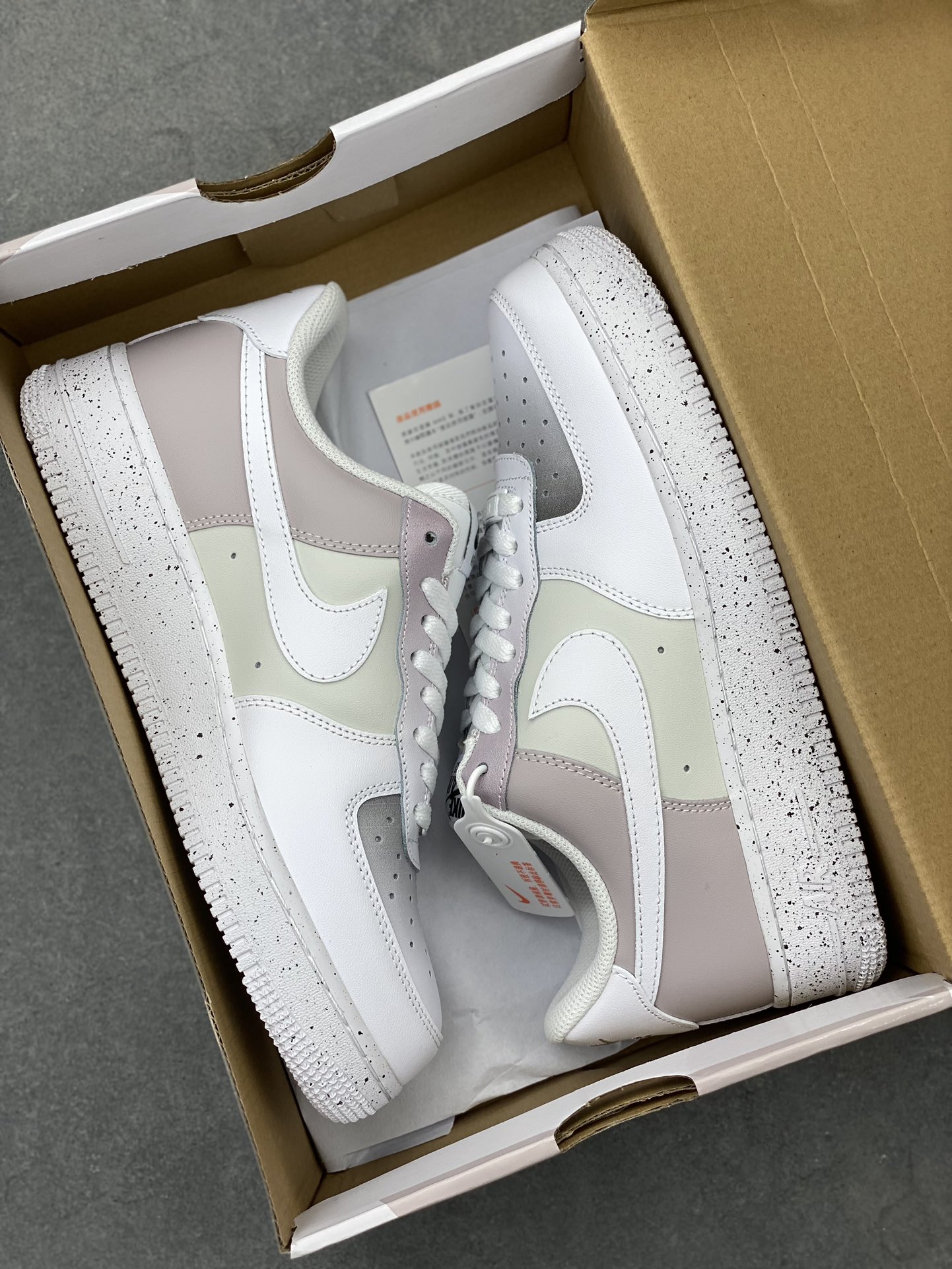 Nike Air Force 1 '07 Low Grey Pink Splatter Sneakers 10 i1724611148 7673 8