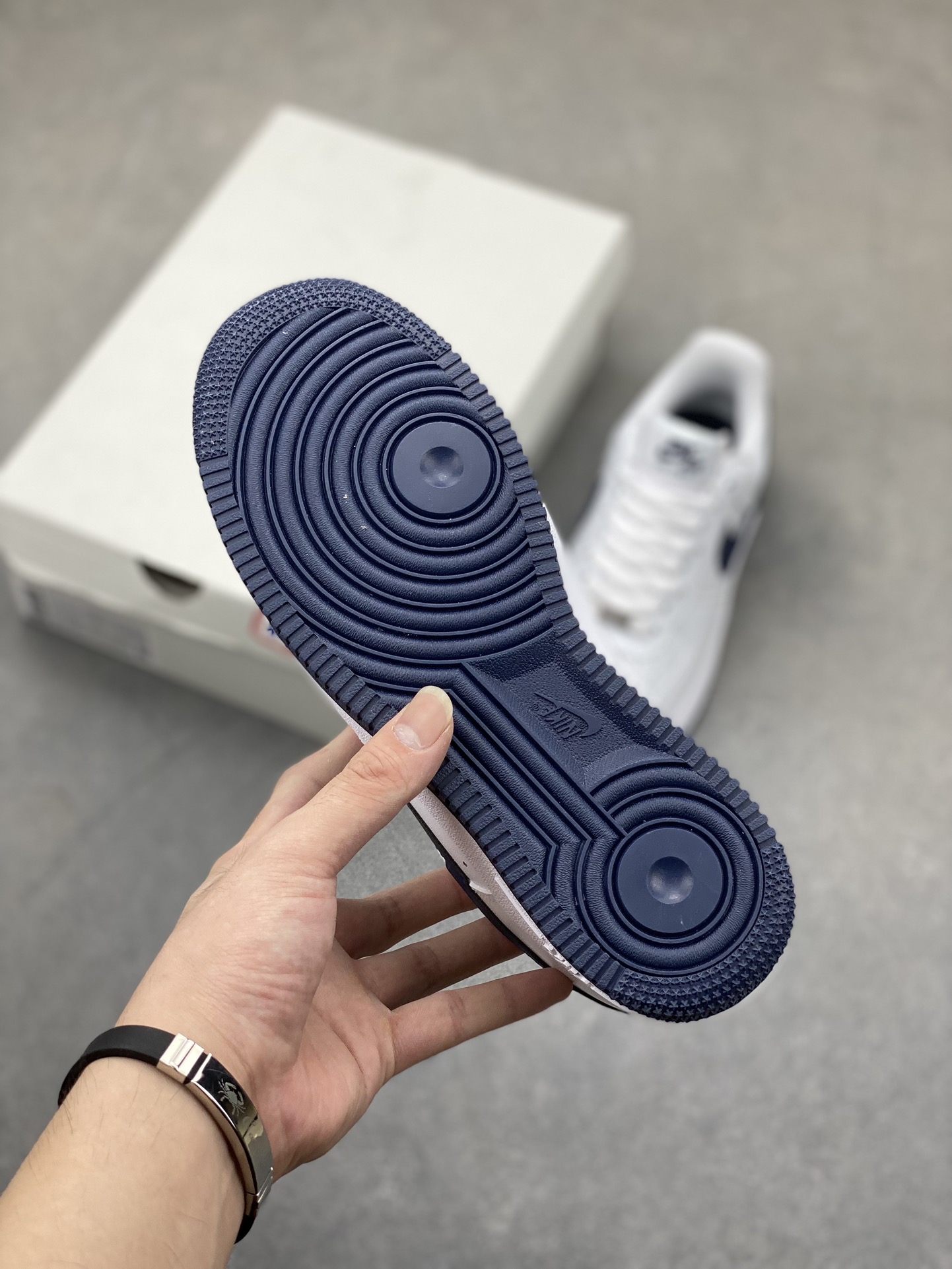 Nike Air Force 1 Low '07 White Midnight Navy Men's Casual Shoes 7 i1724611320 407 3