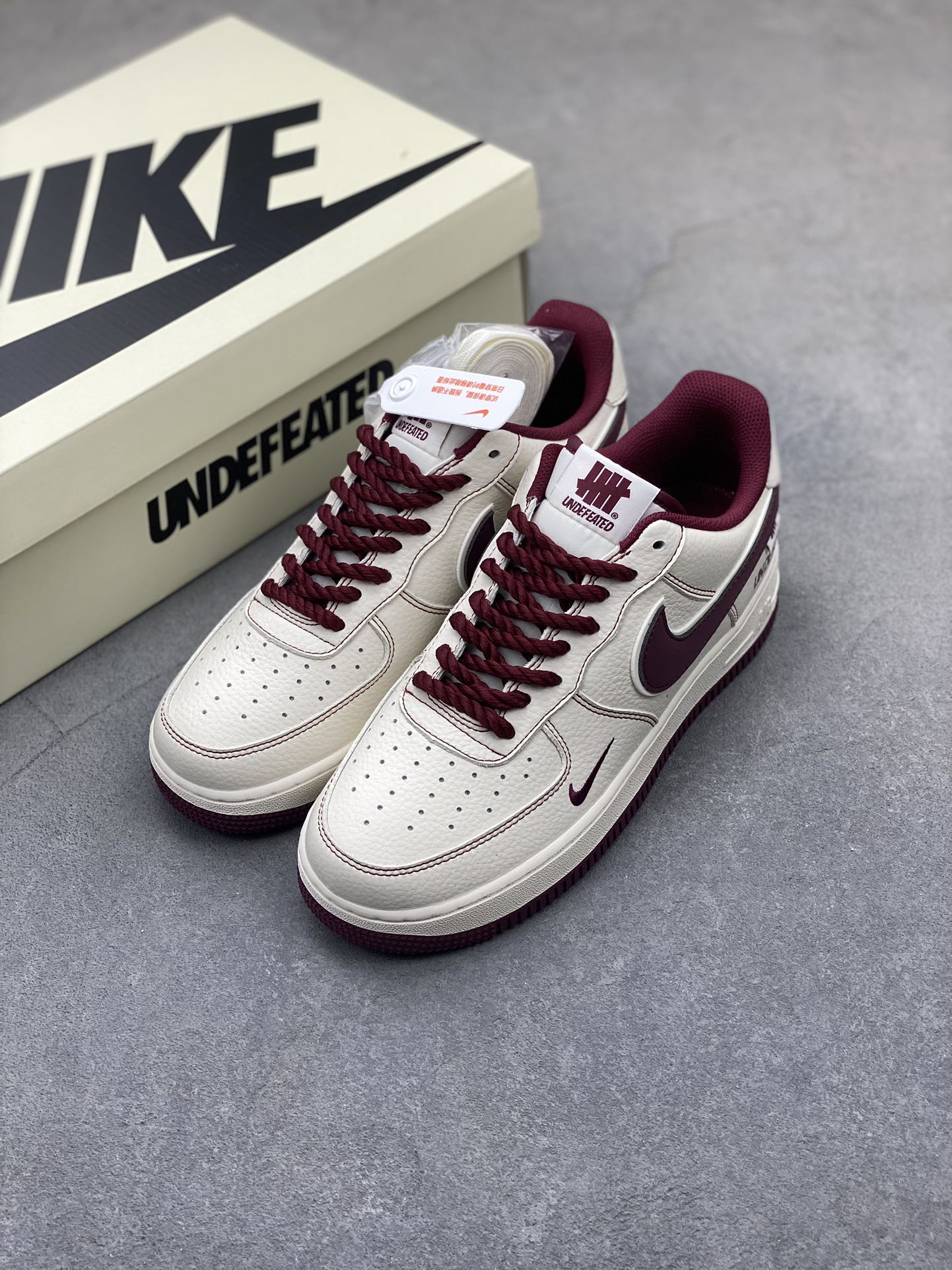Undefeated x Nike Air Force 1 Low Sneakers - Limited Edition Style 9 i1724794962 3781 3