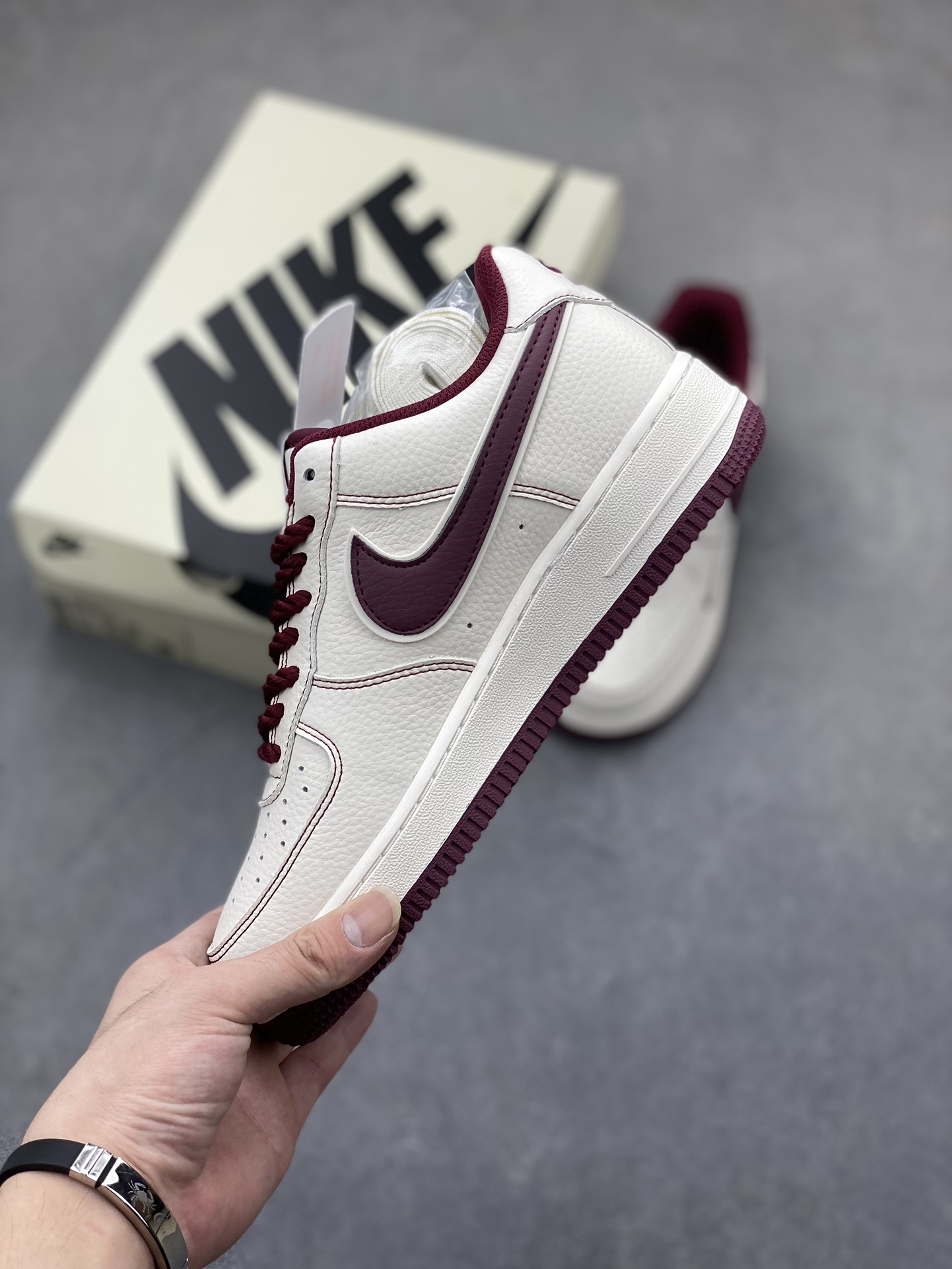 Undefeated x Nike Air Force 1 Low Sneakers - Limited Edition Style 4 i1724794962 6298 5