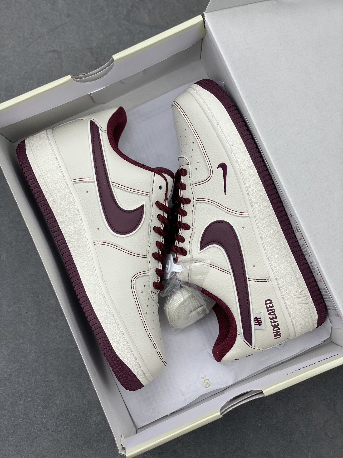 Undefeated x Nike Air Force 1 Low Sneakers - Limited Edition Style 10 i1724794962 6906 4