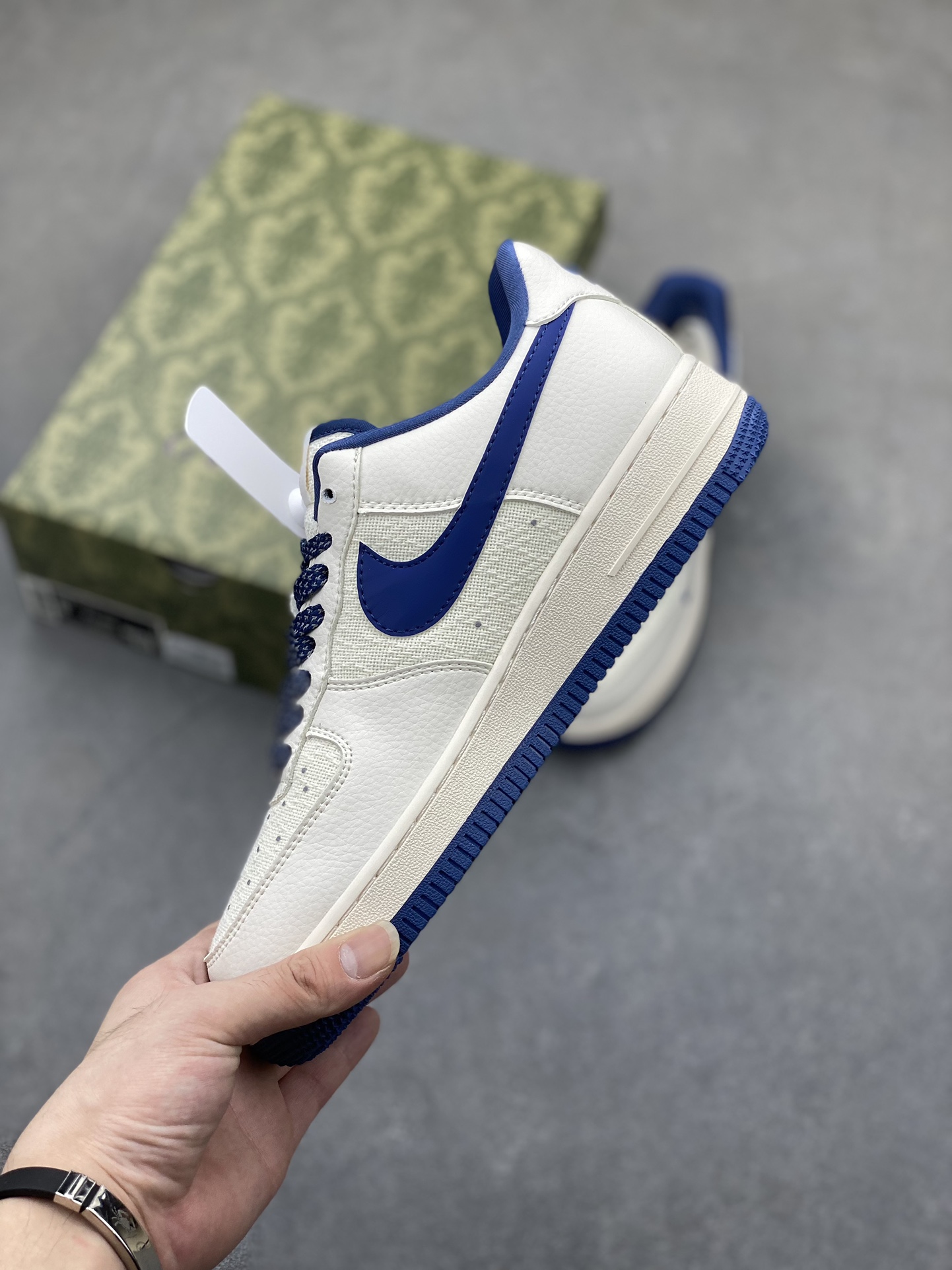 Nike Air Force 1 '07 Low Gucci Collab - Blue Linen: Limited Edition Sneakers 4 i1724795129 5217 0