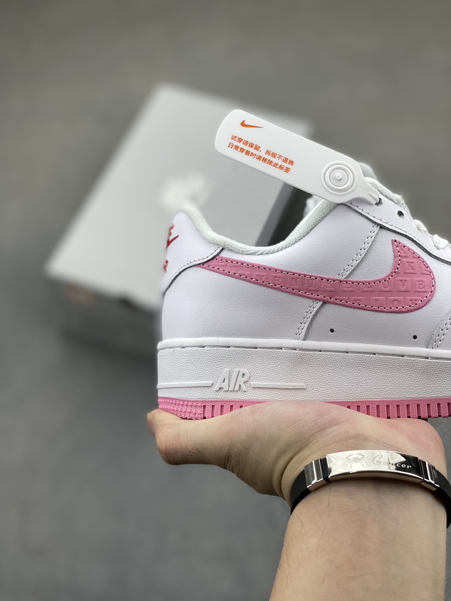 Nike Air Force 1 Low 'Valentine's Day' Light Pink Casual Sneakers 6 i1724873131 6097 0