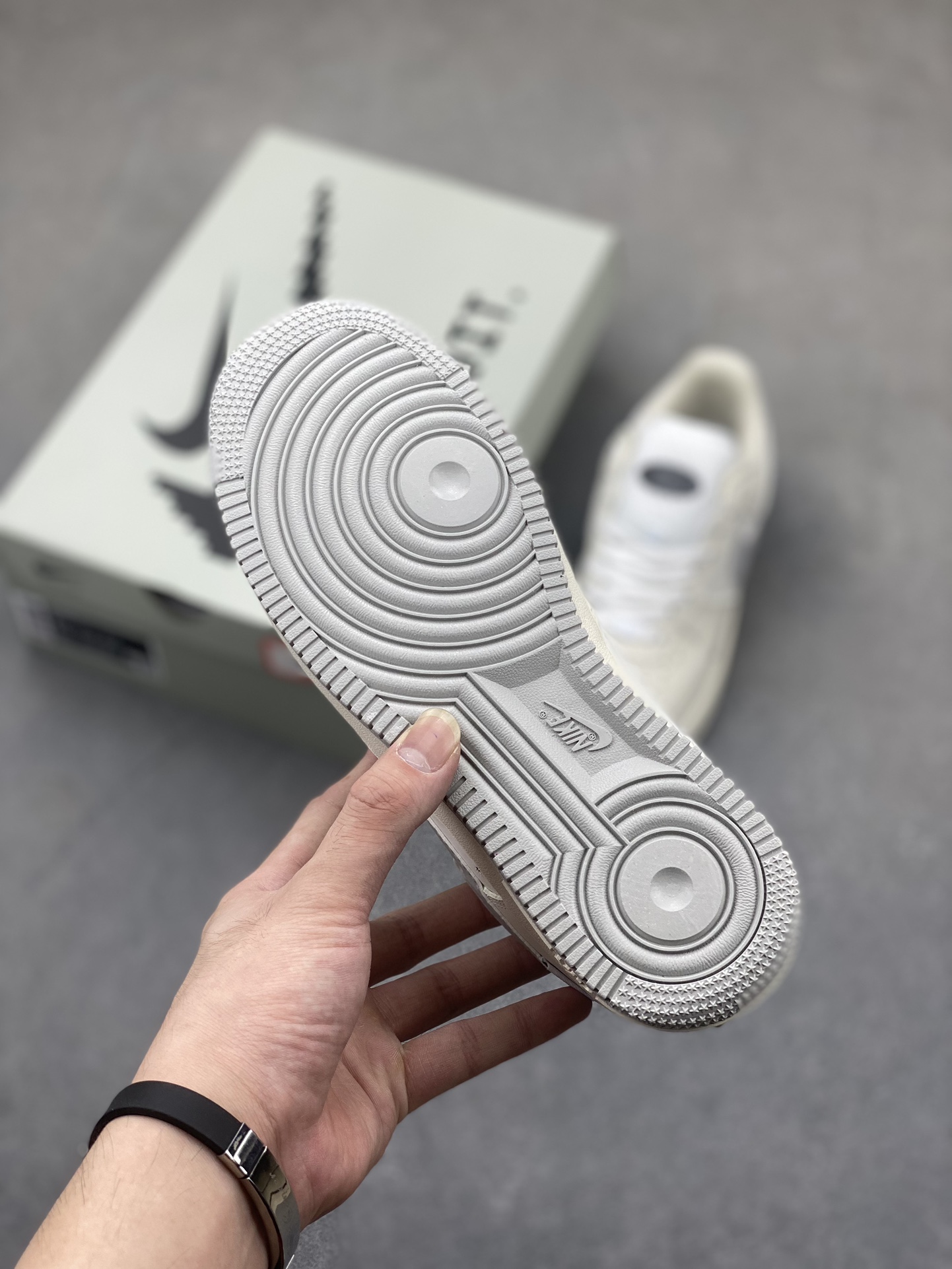 Nike Air Force 1 '07 Low Brooklyn Silver Ash FB1839-333 Sneakers 7 i1725049940 6983 0