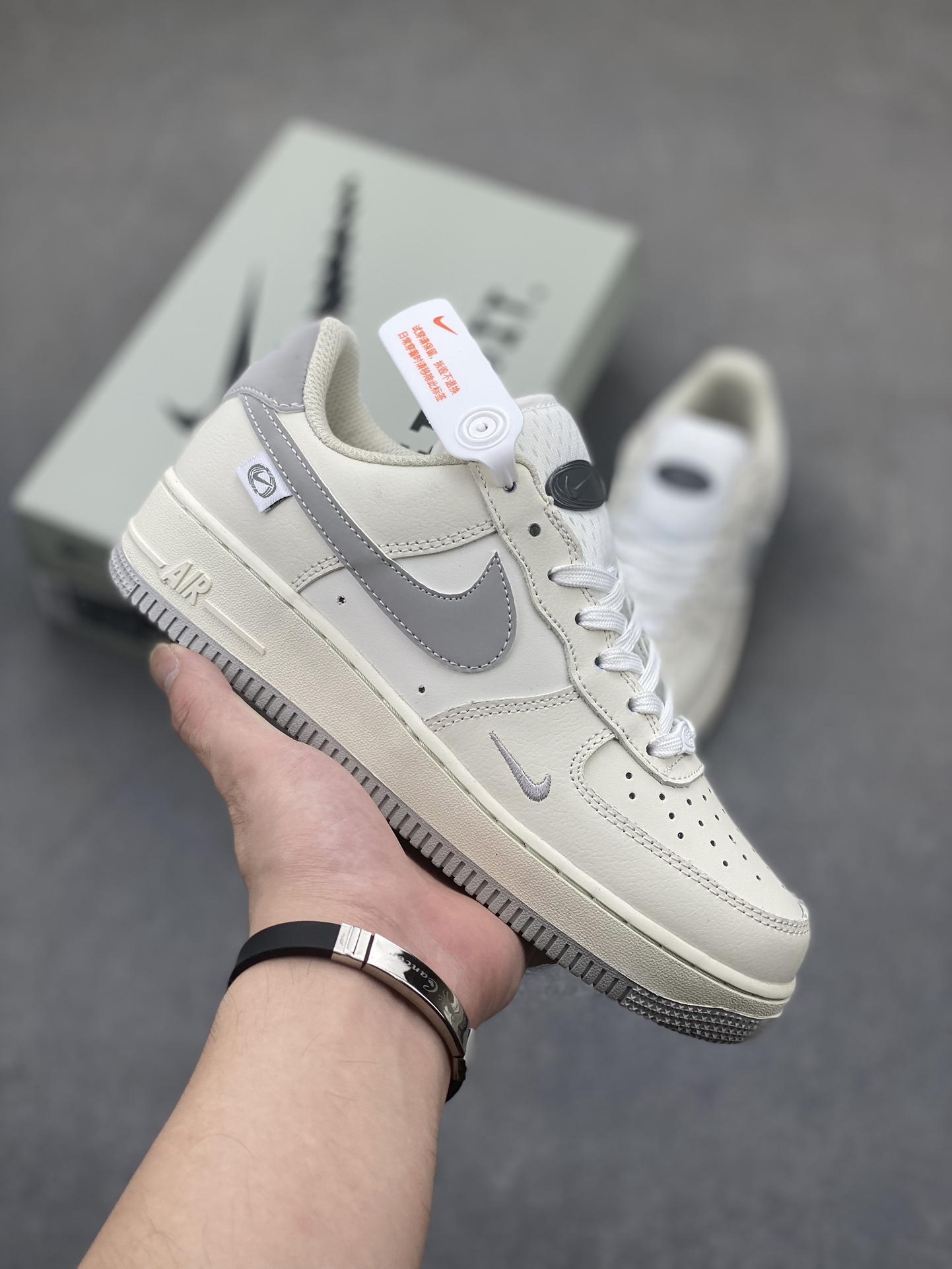 Nike Air Force 1 '07 Low Brooklyn Silver Ash FB1839-333 Sneakers 2 i1725049940 9705 0