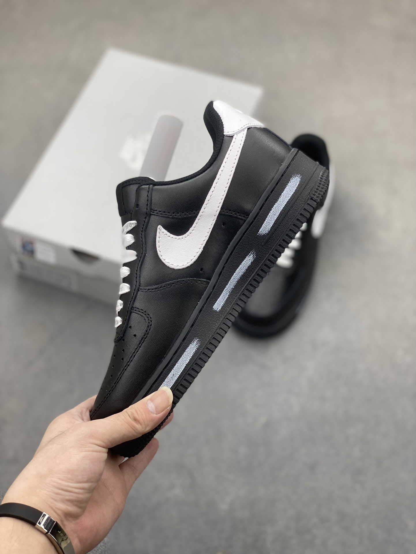 Nike Air Force 1 '07 Low Black White Graffiti Sneakers DD8959-001 4 i1725136150 6912 3