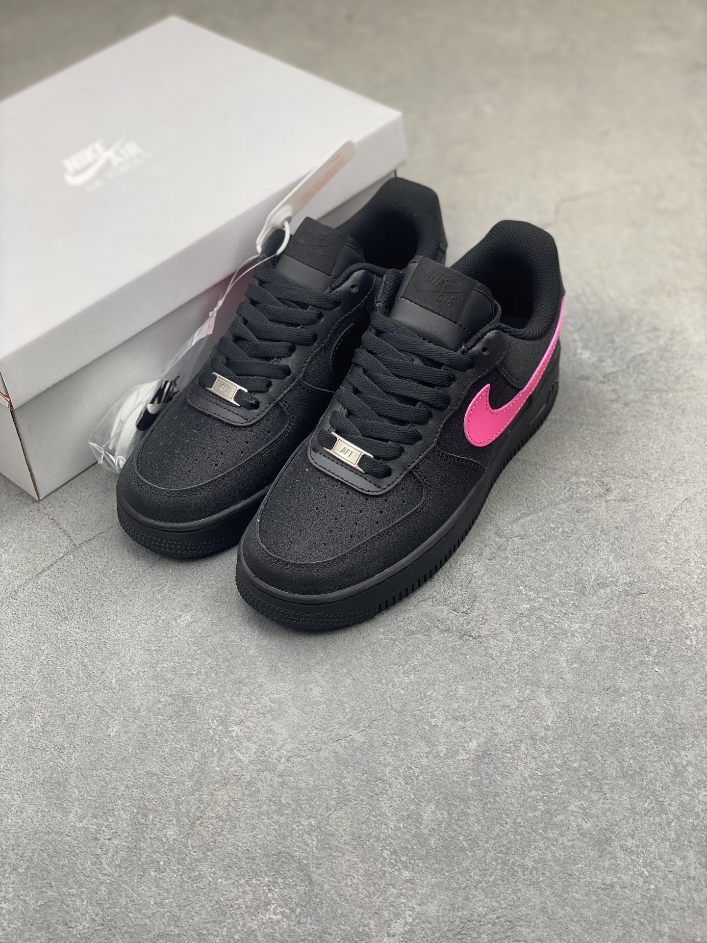 Nike Air Force 1 Low Black Pink Glitter Sneaker - Classic Style, Modern Flair 9 i1725136522 8648 6