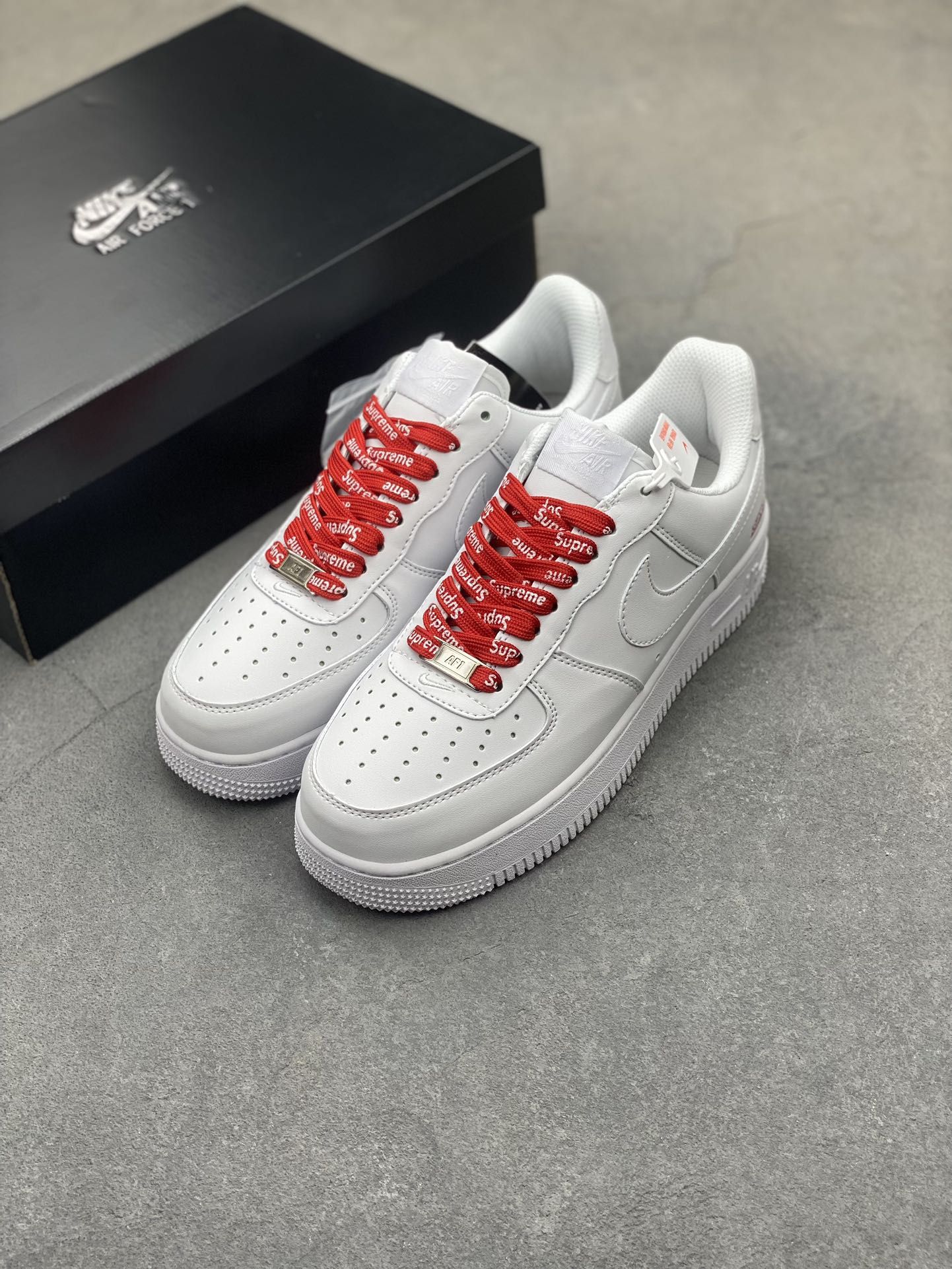 Supreme x Nike Air Force 1 Low White/Red Sneakers - Limited Edition 9 i1725136734 1301 5