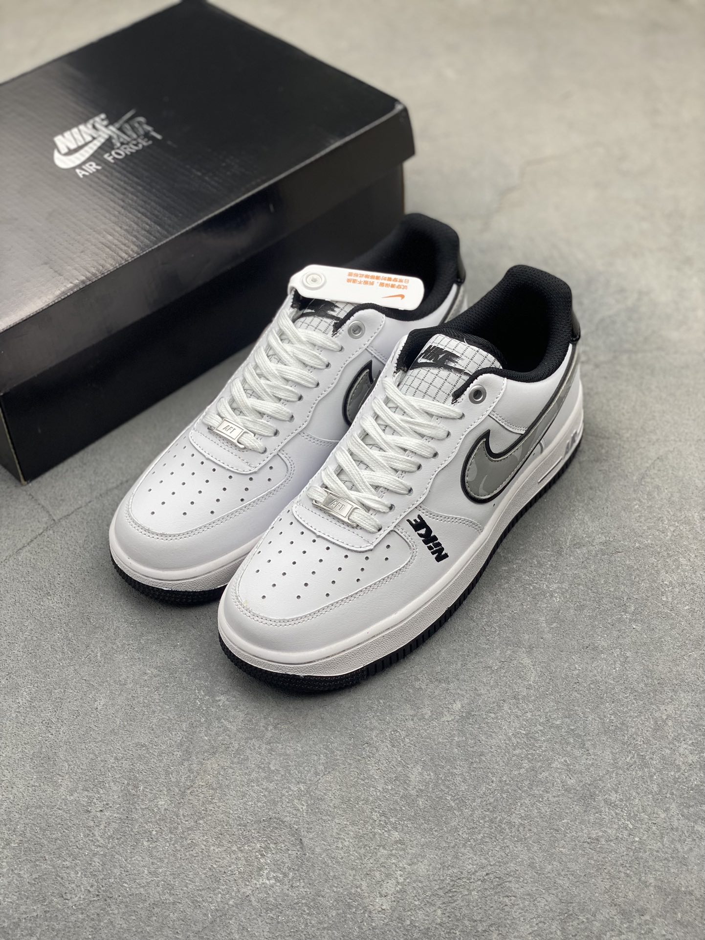 Nike Air Force 1 Low '07 White/Grey Casual Sneakers DC8873-101 9 i1725223621 3667 1