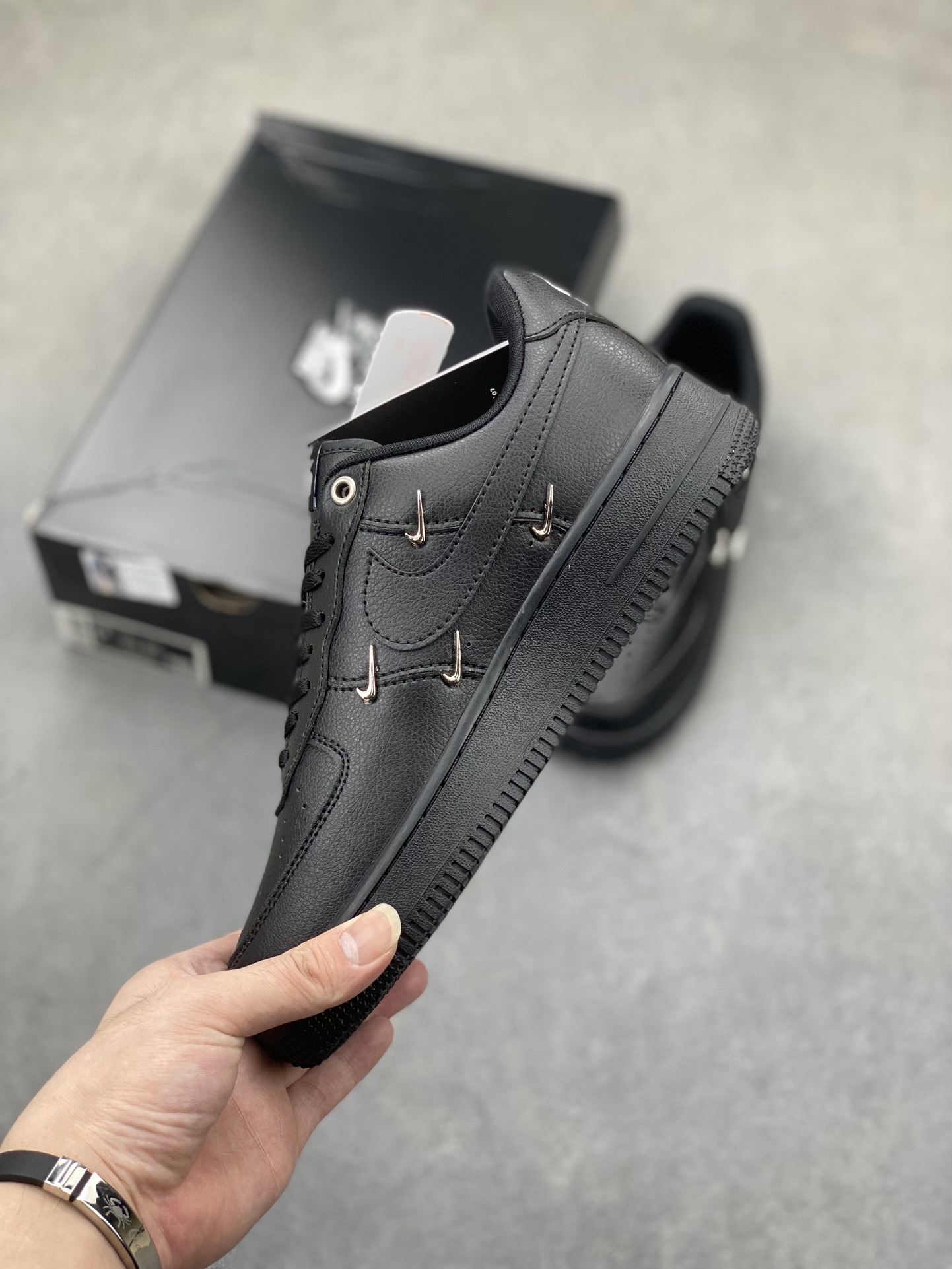 Nike Air Force 1 Low '07 Black Leather Custom Casual Sneakers HQ1180-001 4 i1725223796 4536 4