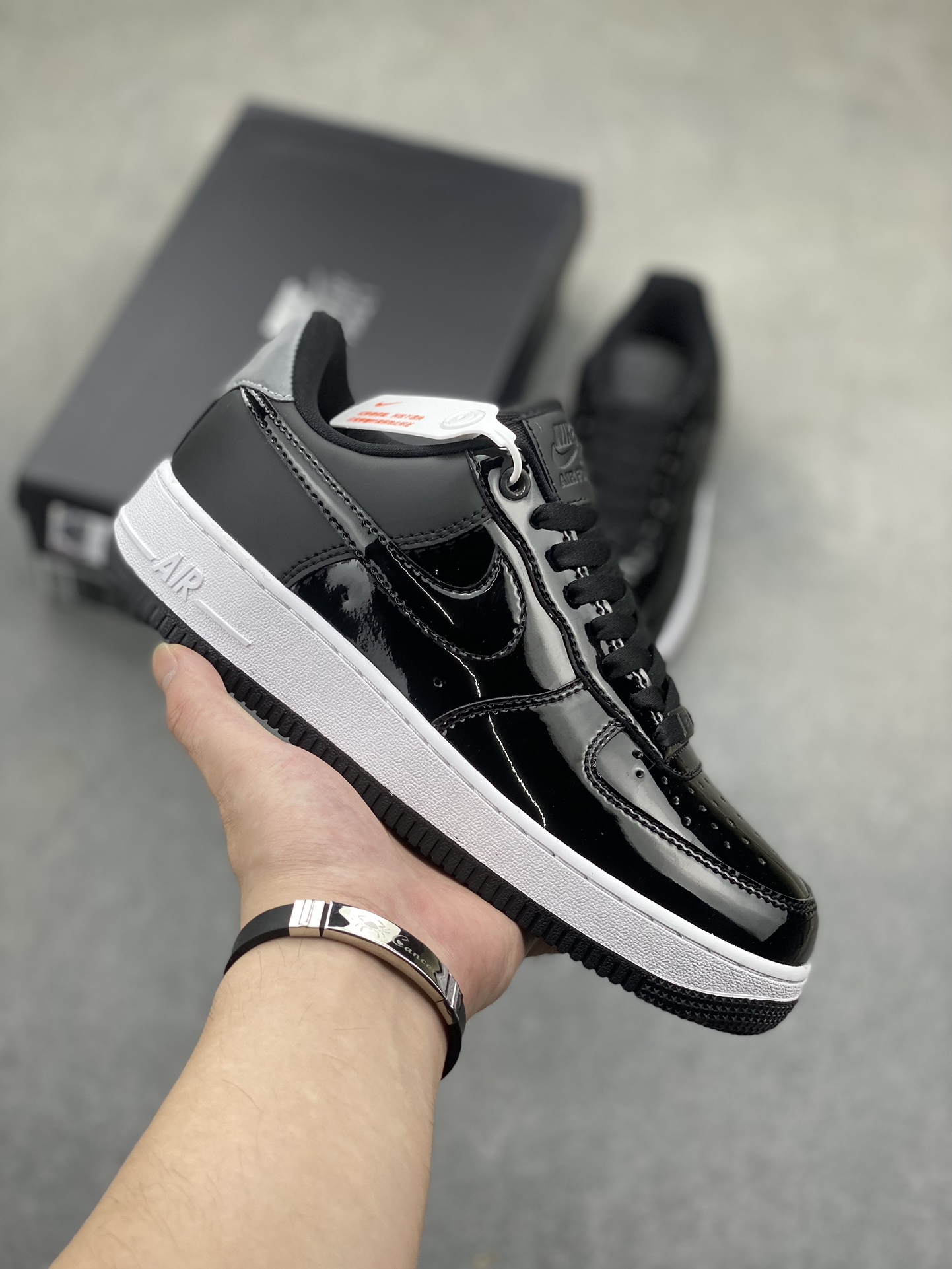 Nike Air Force 1 '07 Low 'Mirror Black' - Iconic Style, Modern Comfort 2 i1725300386 6836 1